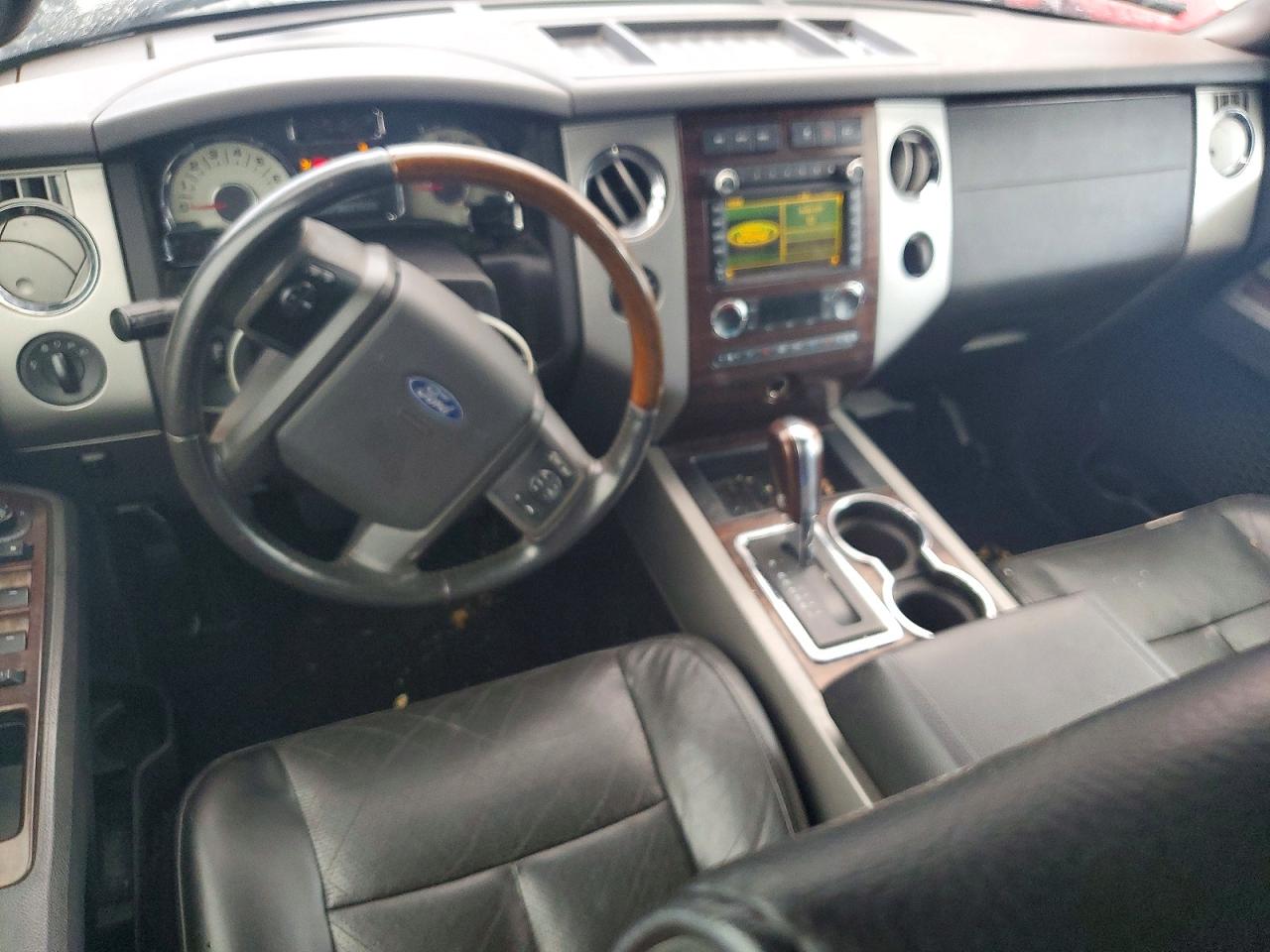 2010 Ford Expedition Limited Черный vin: 1FMJU2A57AEB71469