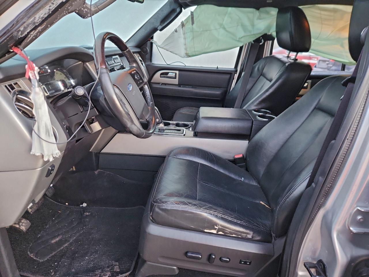 2011 Ford Expedition White vin: 1FMJU2A57BEF21197