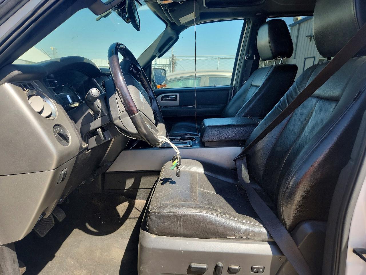 2012 Ford Expedition Limited White vin: 1FMJU2A57CEF64651