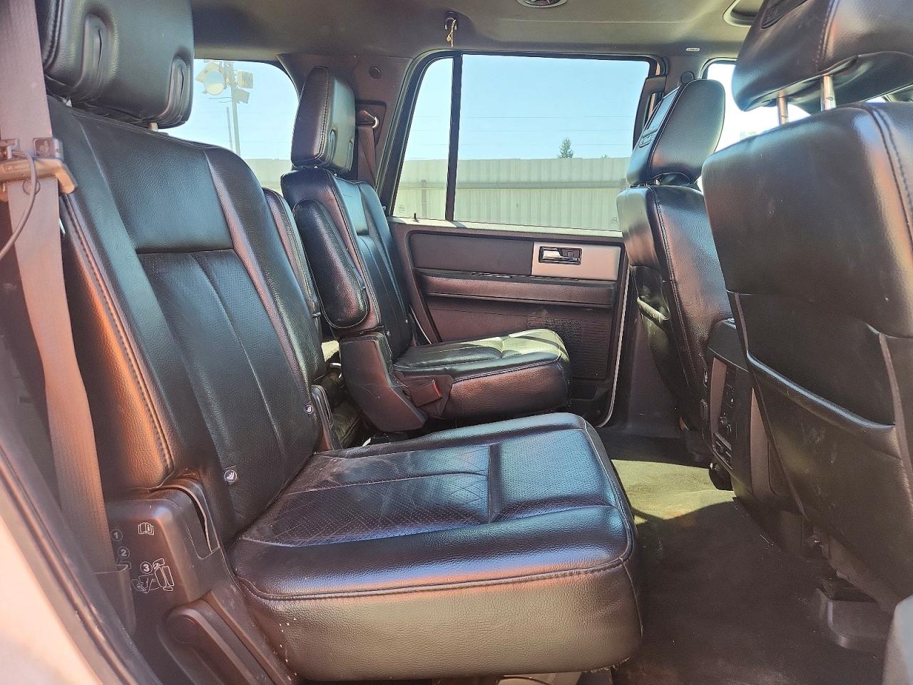 2012 Ford Expedition Limited White vin: 1FMJU2A57CEF64651
