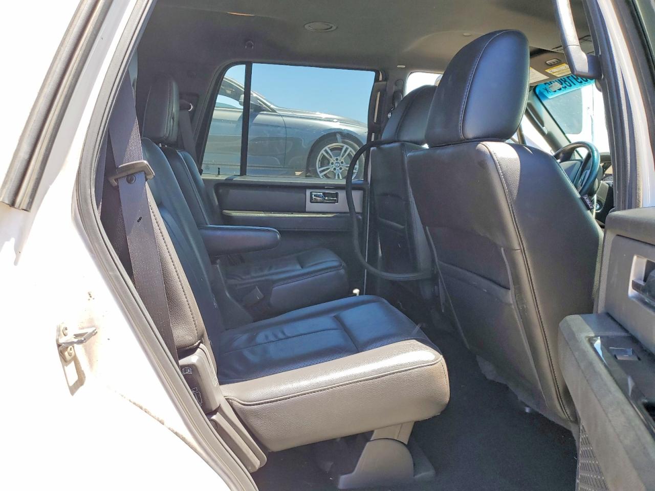 2014 Ford Expedition Limited White vin: 1FMJU2A57EEF47870