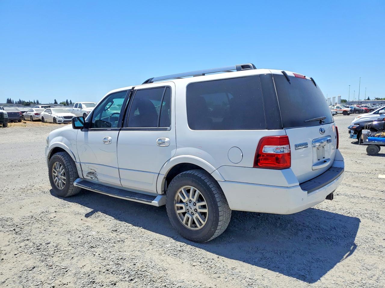 2014 Ford Expedition Limited White vin: 1FMJU2A57EEF47870