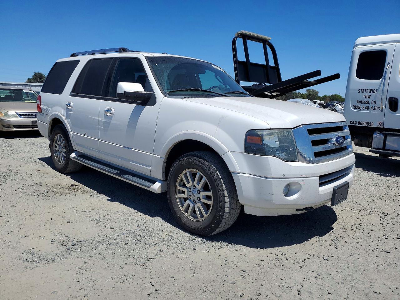 2014 Ford Expedition Limited White vin: 1FMJU2A57EEF47870