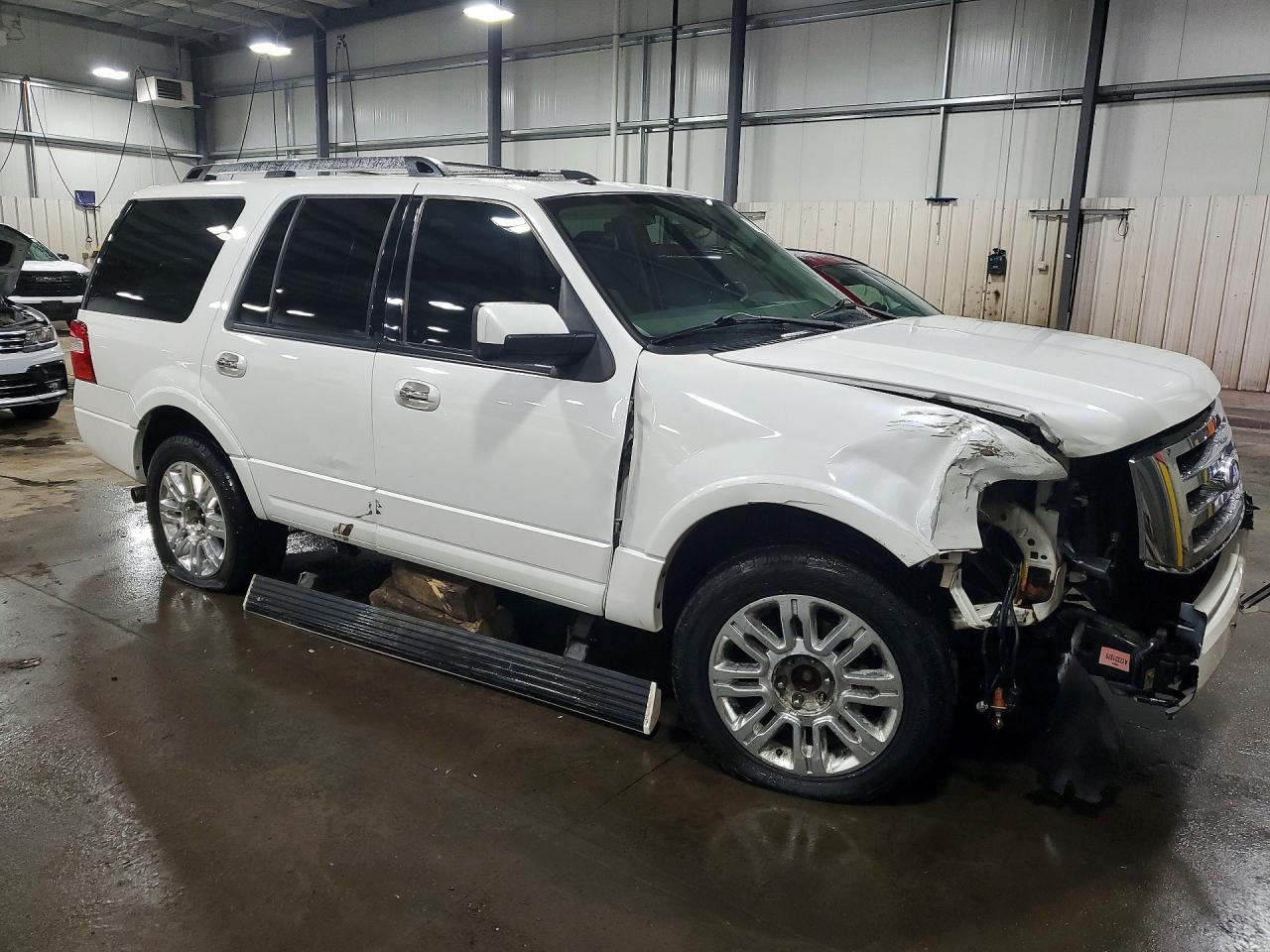 2011 Ford Expedition Limited White vin: 1FMJU2A58BEF04098