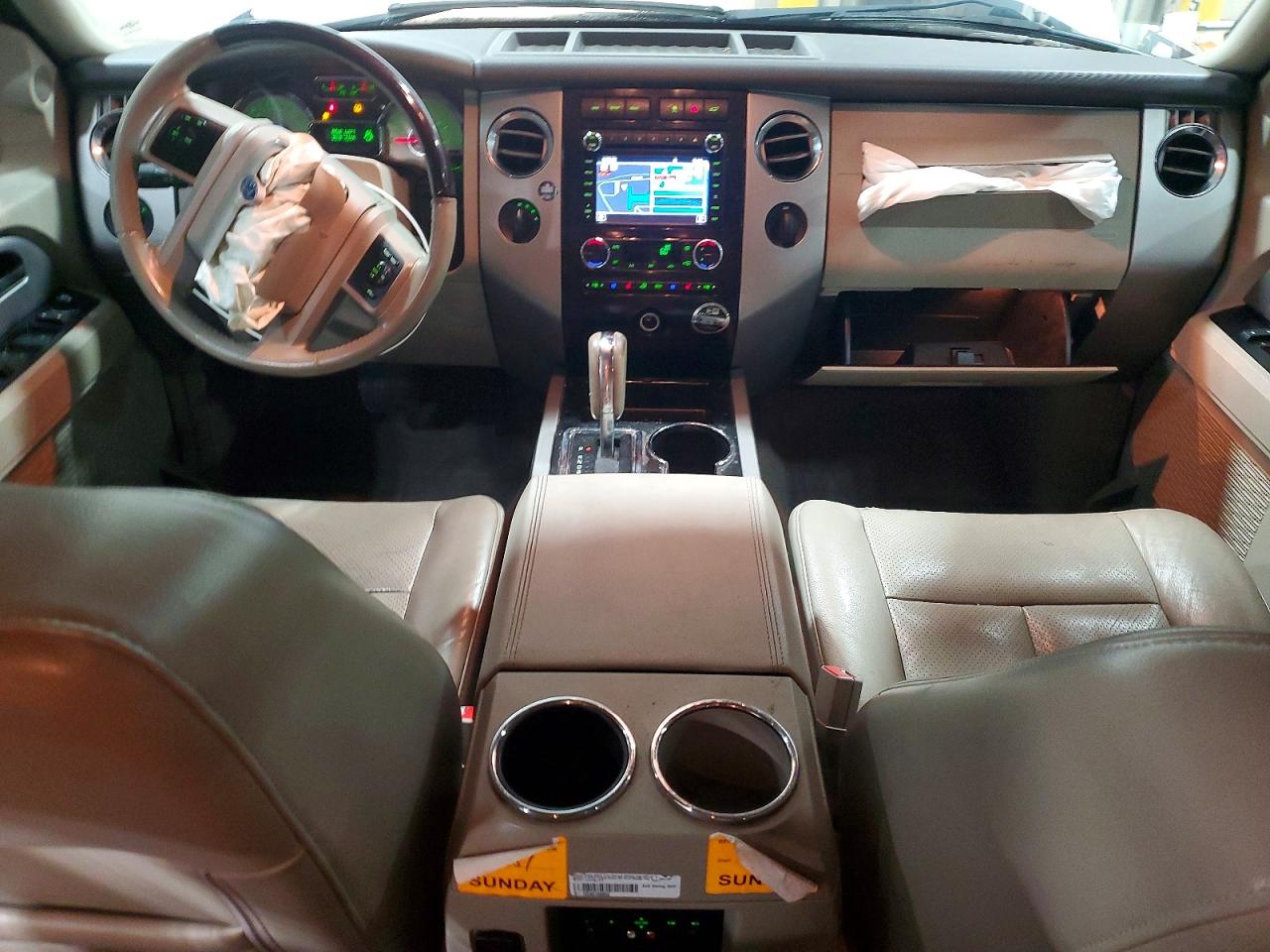 2011 Ford Expedition Limited White vin: 1FMJU2A58BEF04098