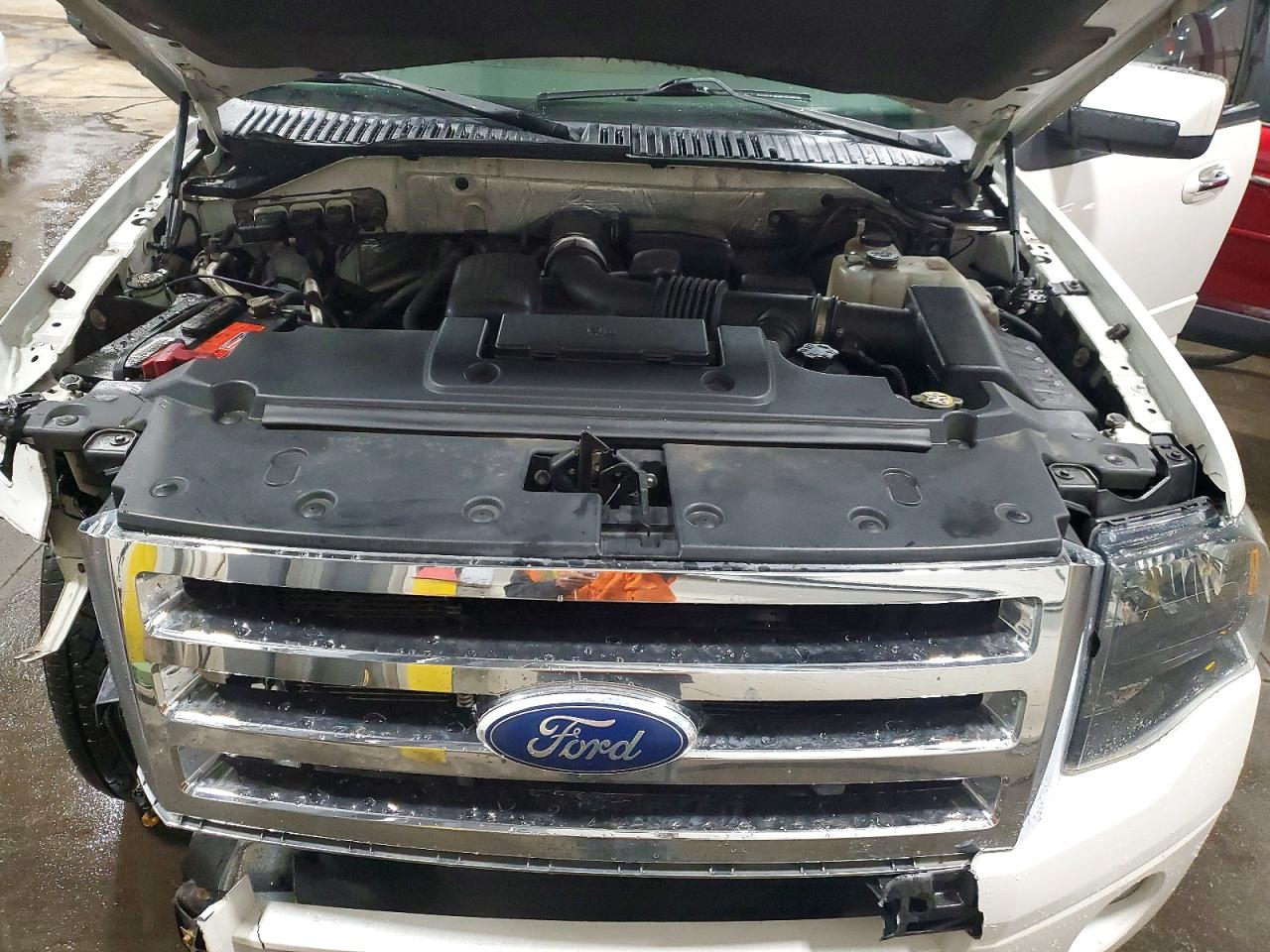 2011 Ford Expedition Limited White vin: 1FMJU2A58BEF04098