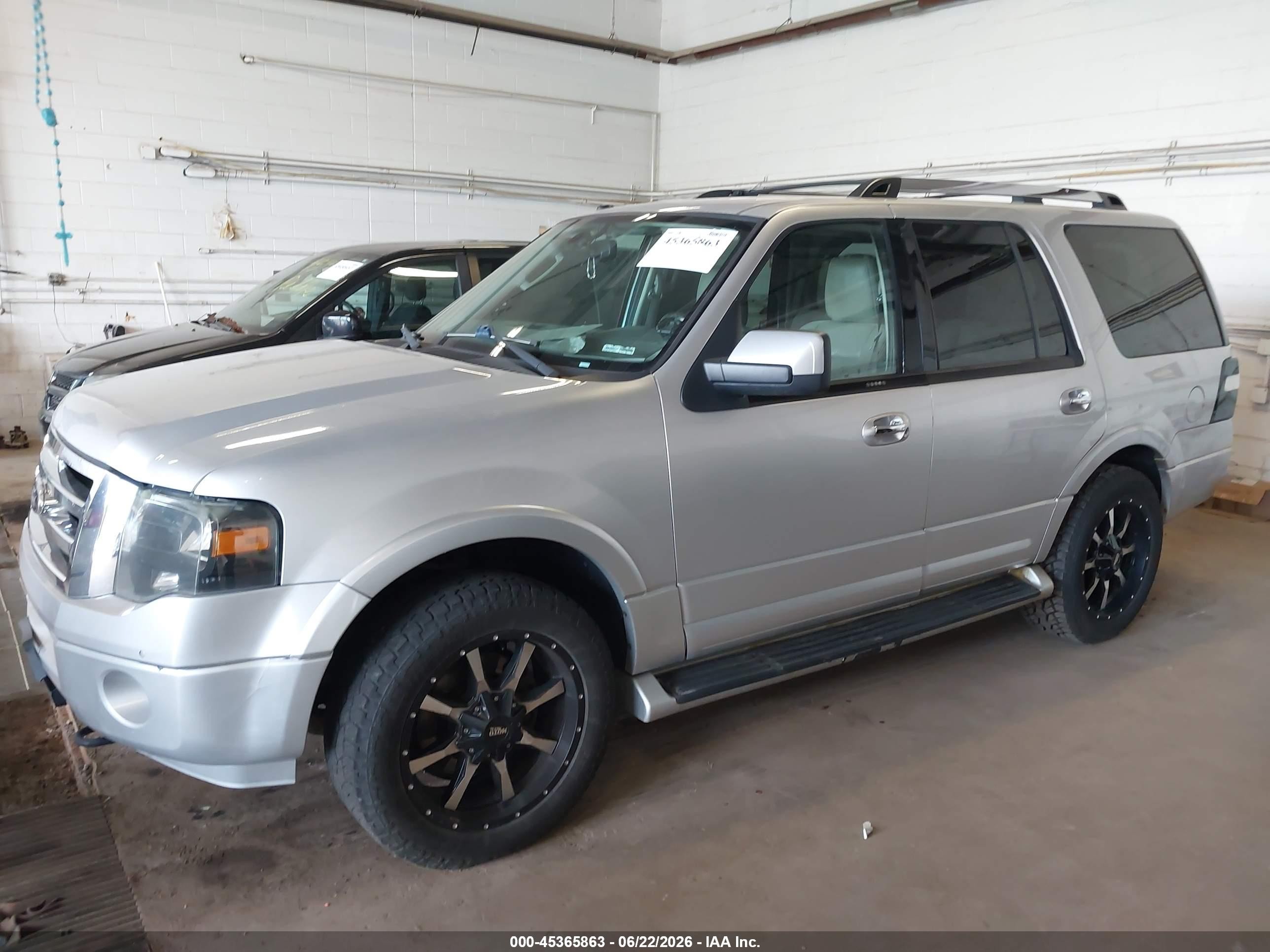 2013 Ford Expedition Limited Gray vin: 1FMJU2A58DEF02046