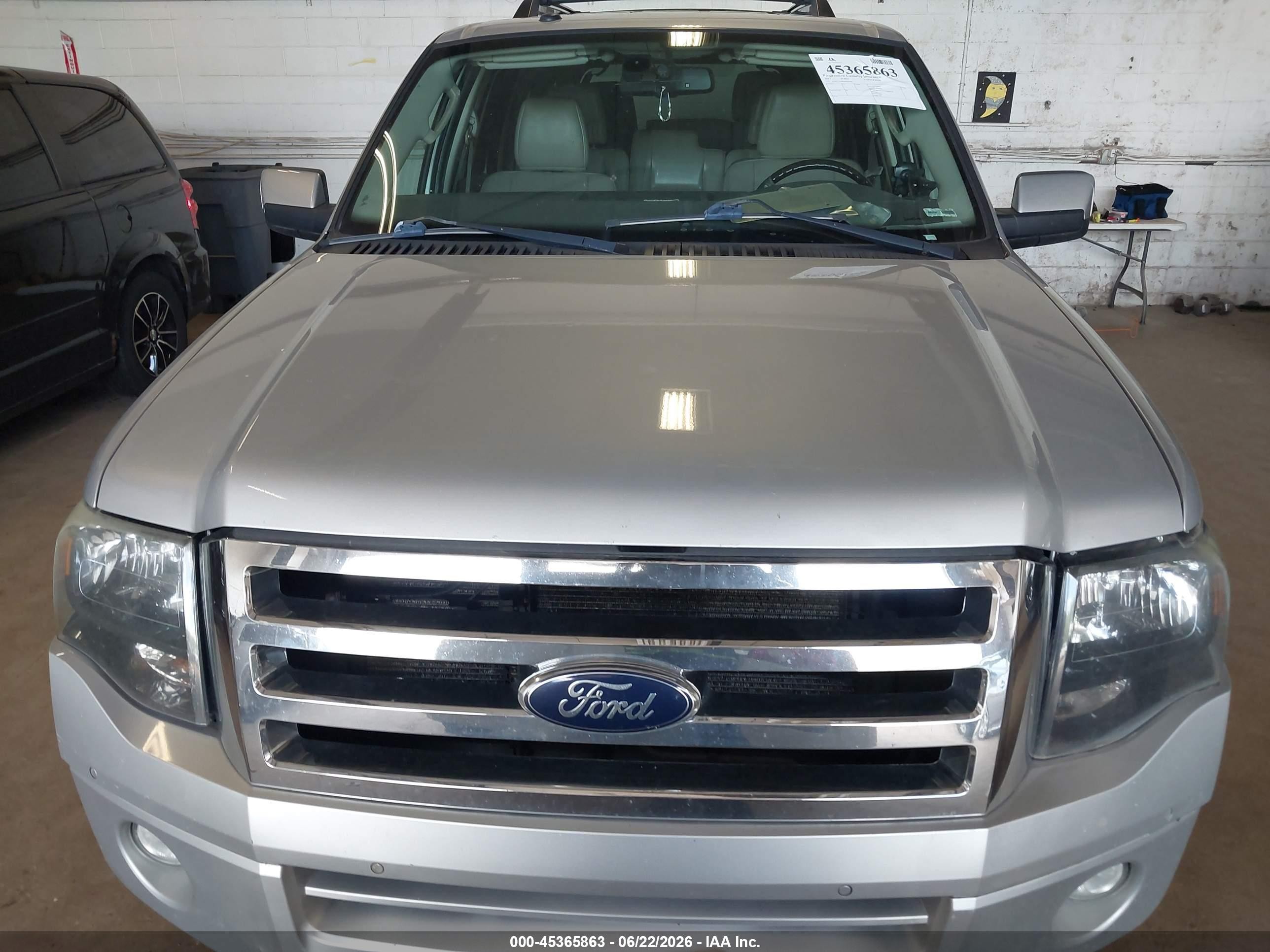 2013 Ford Expedition Limited Gray vin: 1FMJU2A58DEF02046