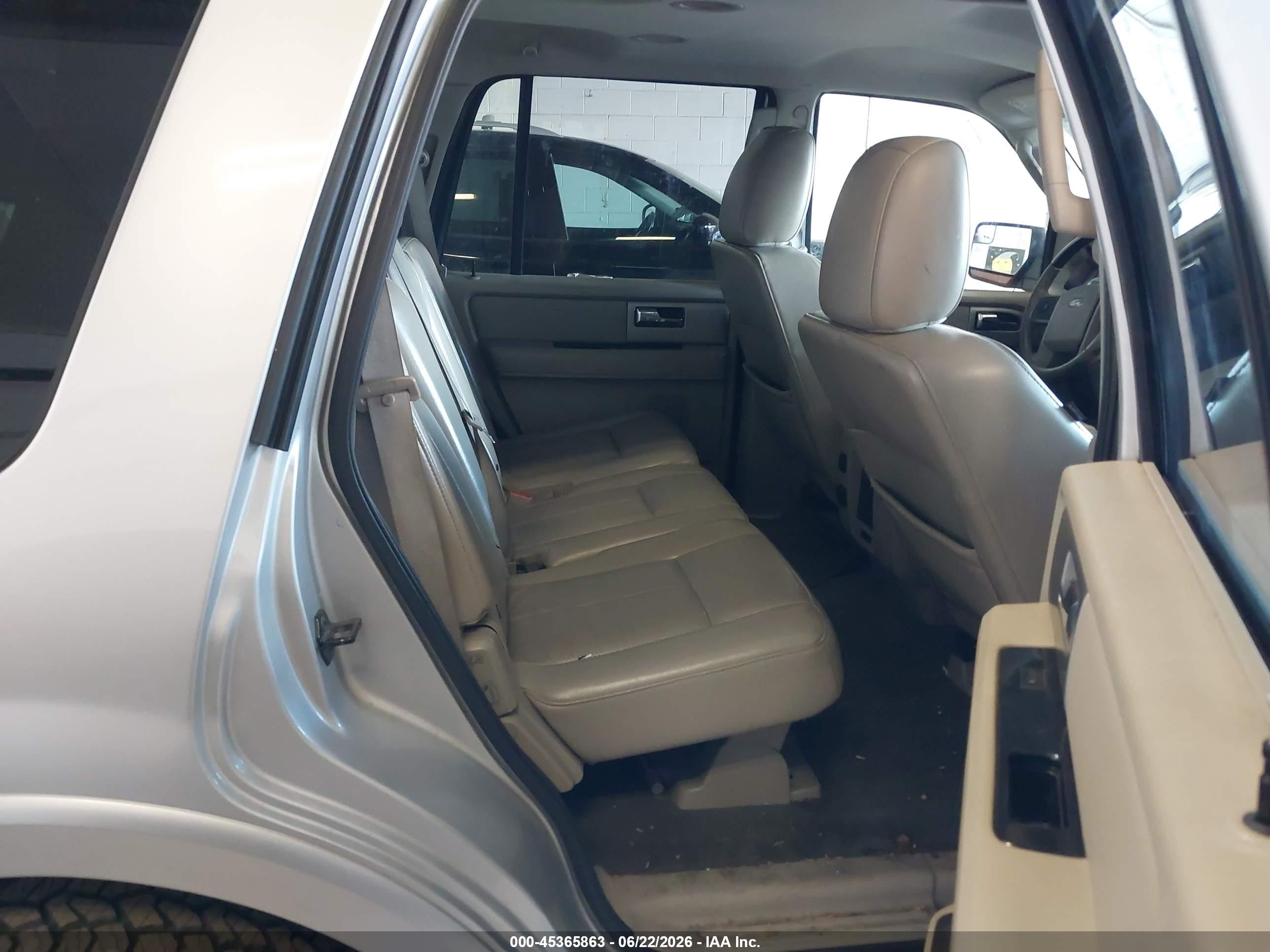 2013 Ford Expedition Limited Gray vin: 1FMJU2A58DEF02046