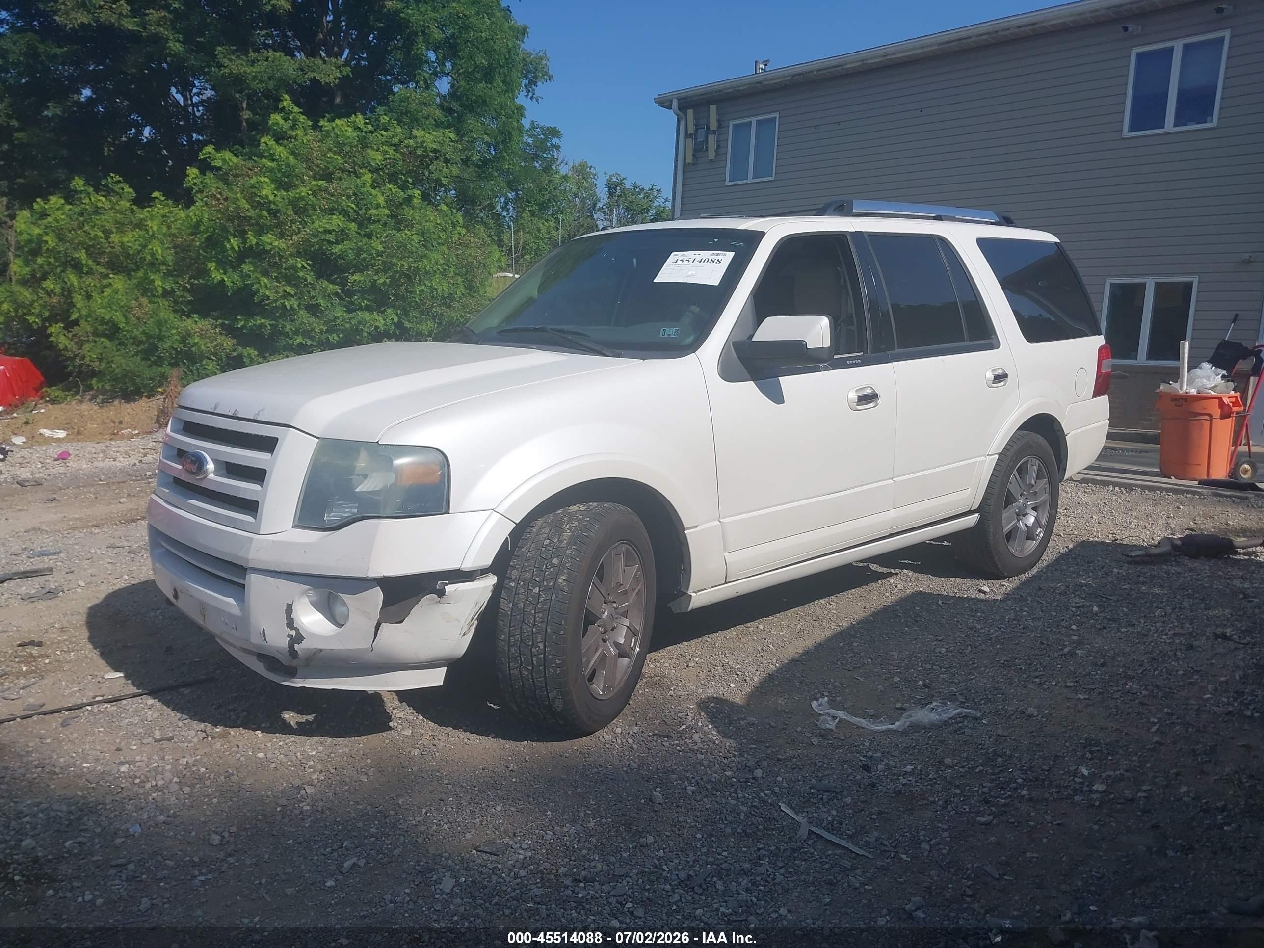 2010 Ford Expedition Limited White vin: 1FMJU2A59AEB46346