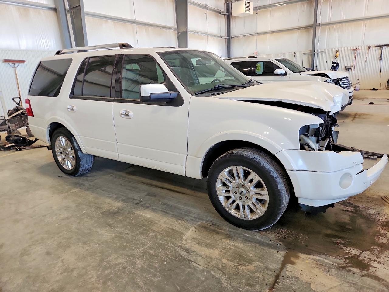 2011 Ford Expedition Limited White vin: 1FMJU2A59BEF08418