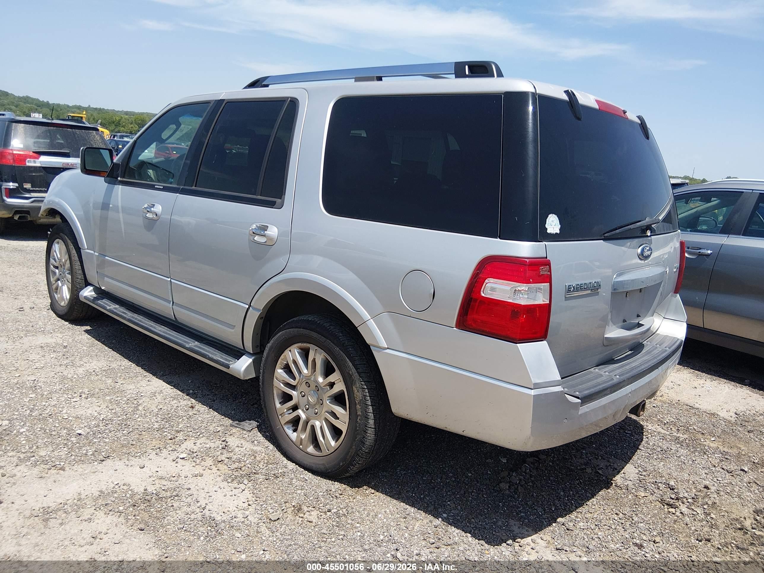 2011 Ford Expedition Limited Silver vin: 1FMJU2A59BEF21153
