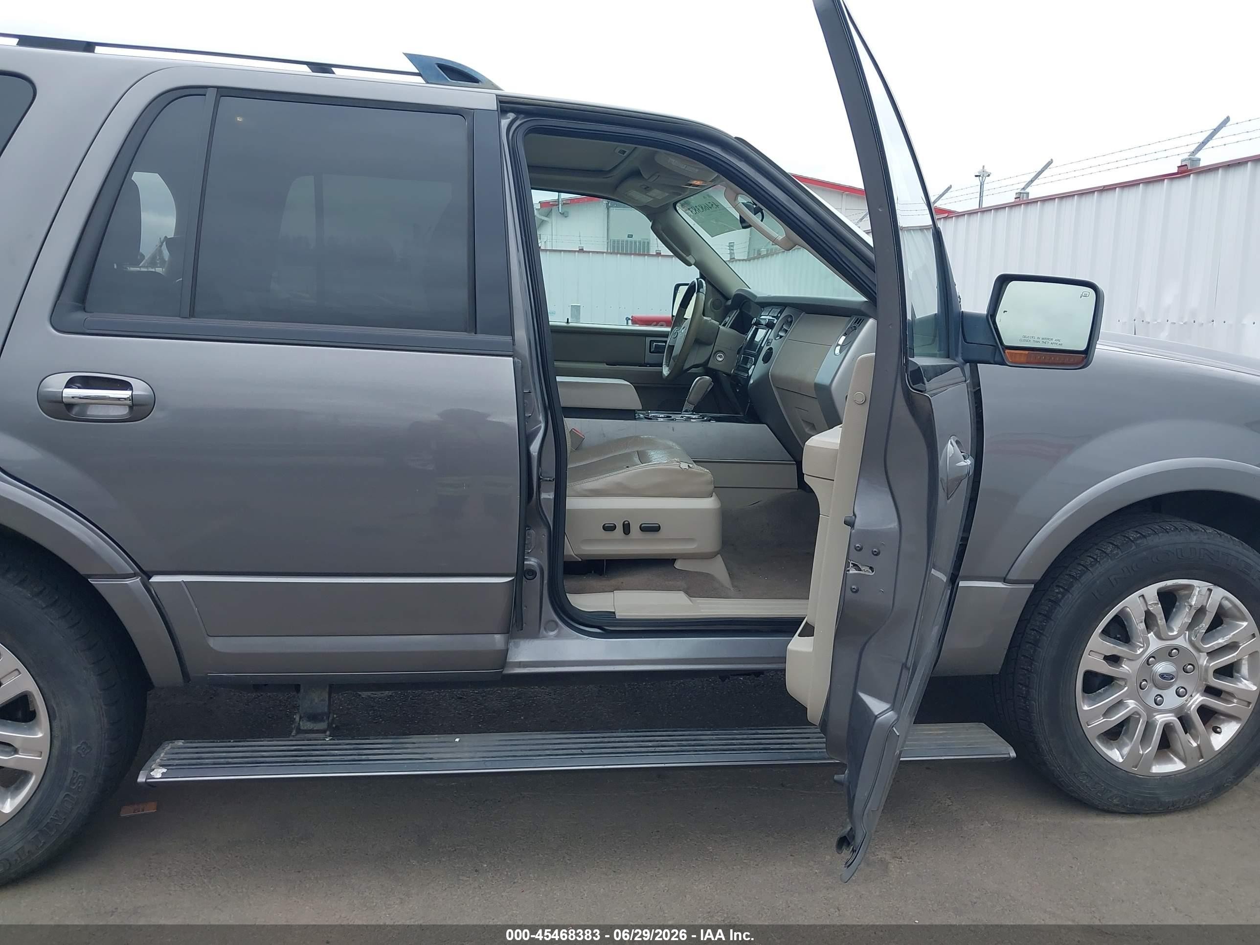 2011 Ford Expedition Limited Gray vin: 1FMJU2A59BEF22481