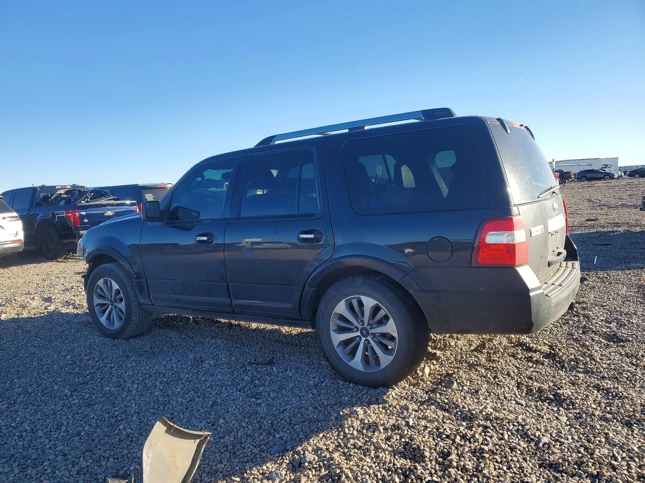 2014 Ford Expedition Black vin: 1FMJU2A59EEF17558