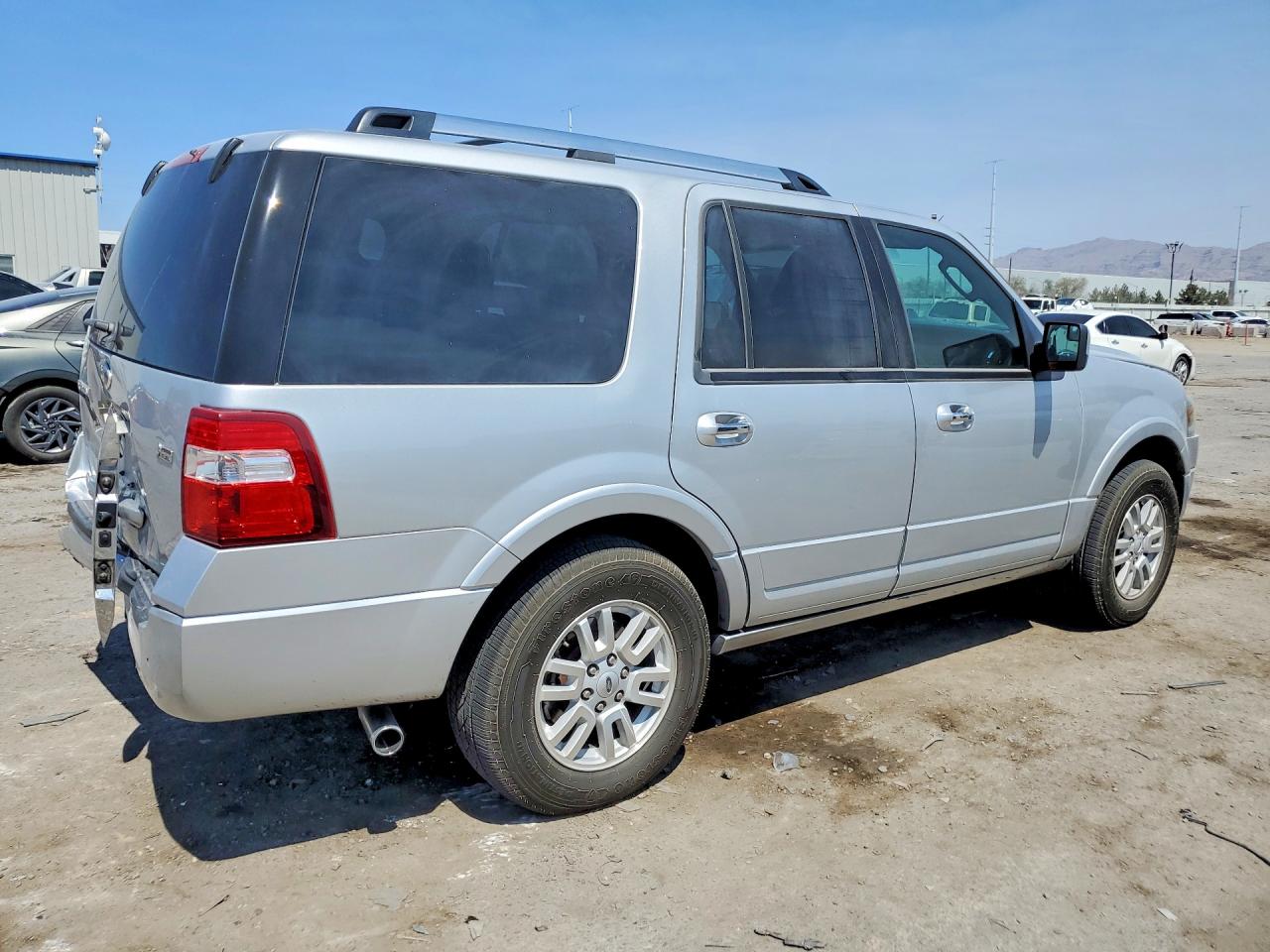 2014 Ford Expedition Limited Silver vin: 1FMJU2A59EEF50625