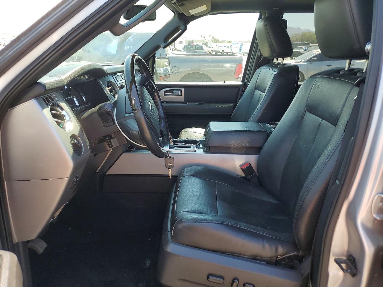 2014 Ford Expedition Limited Silver vin: 1FMJU2A59EEF50625