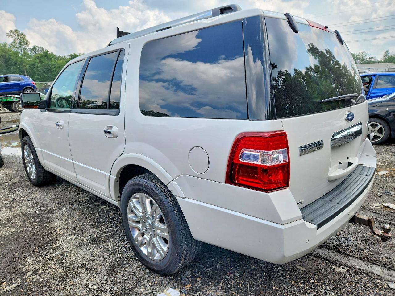 2011 Ford Expedition Limited White vin: 1FMJU2A5XBEF23705