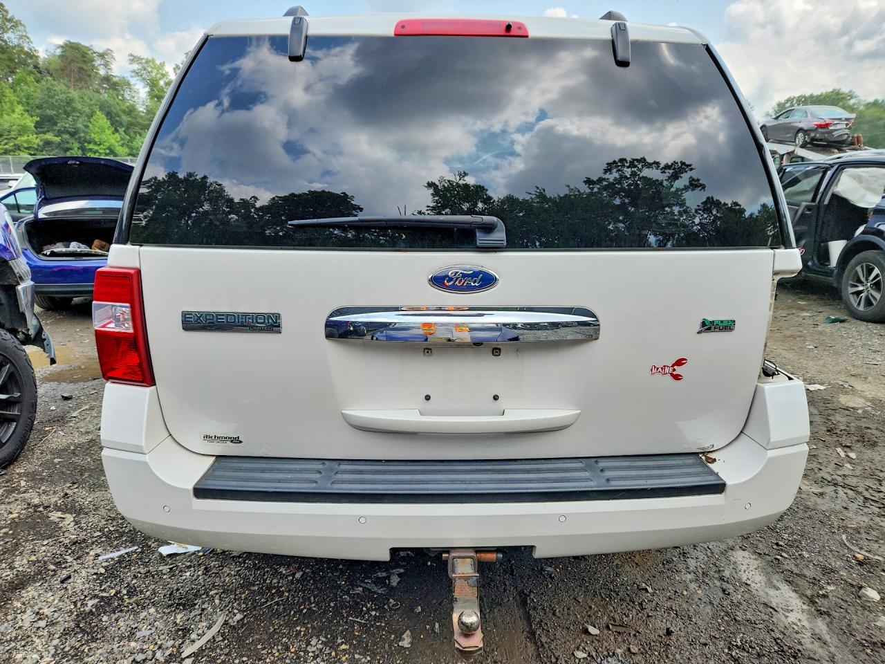 2011 Ford Expedition Limited White vin: 1FMJU2A5XBEF23705
