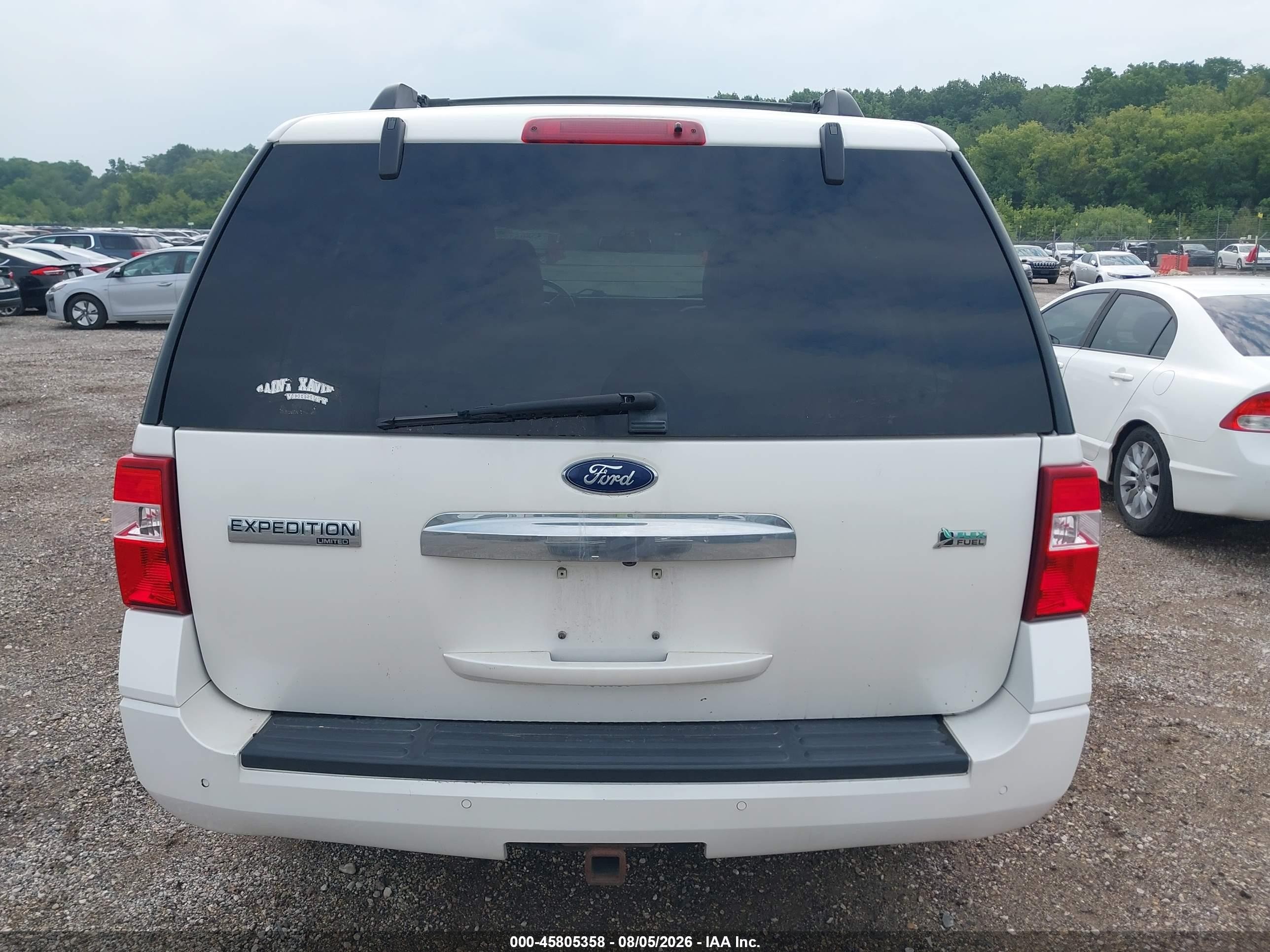 2013 Ford Expedition Limited White vin: 1FMJU2A5XDEF16434