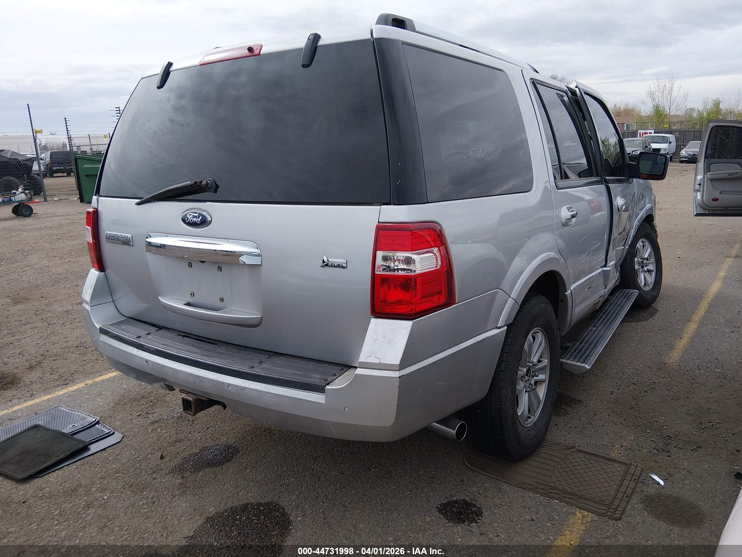 2014 Ford Expedition Limited Silver vin: 1FMJU2A5XEEF23837