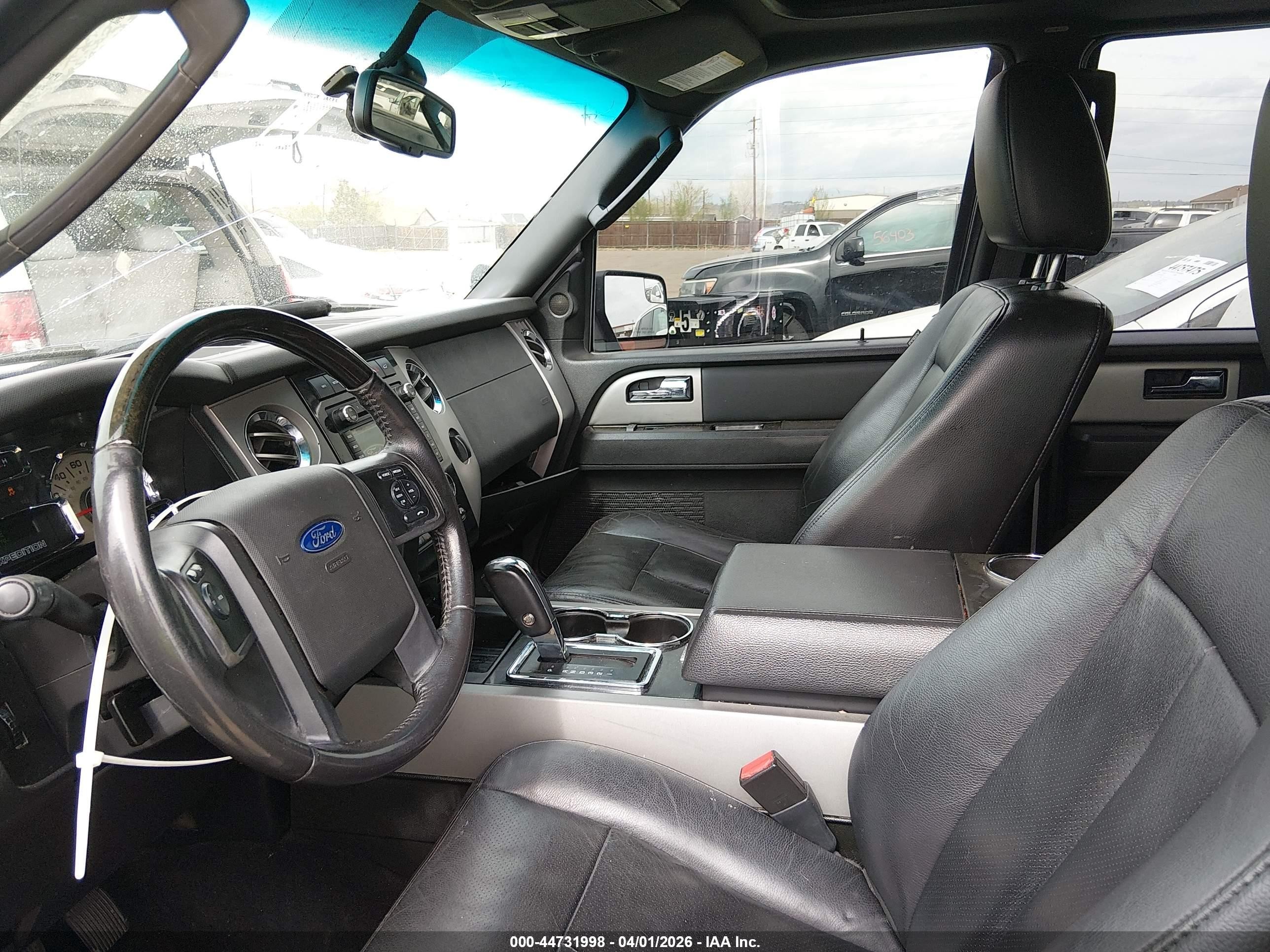 2014 Ford Expedition Limited Silver vin: 1FMJU2A5XEEF23837