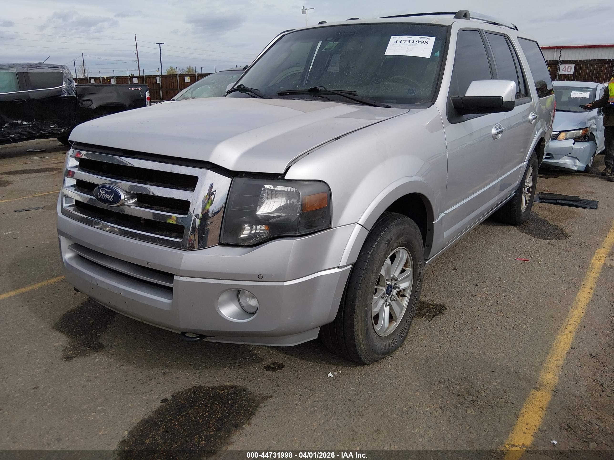 2014 Ford Expedition Limited Silver vin: 1FMJU2A5XEEF23837