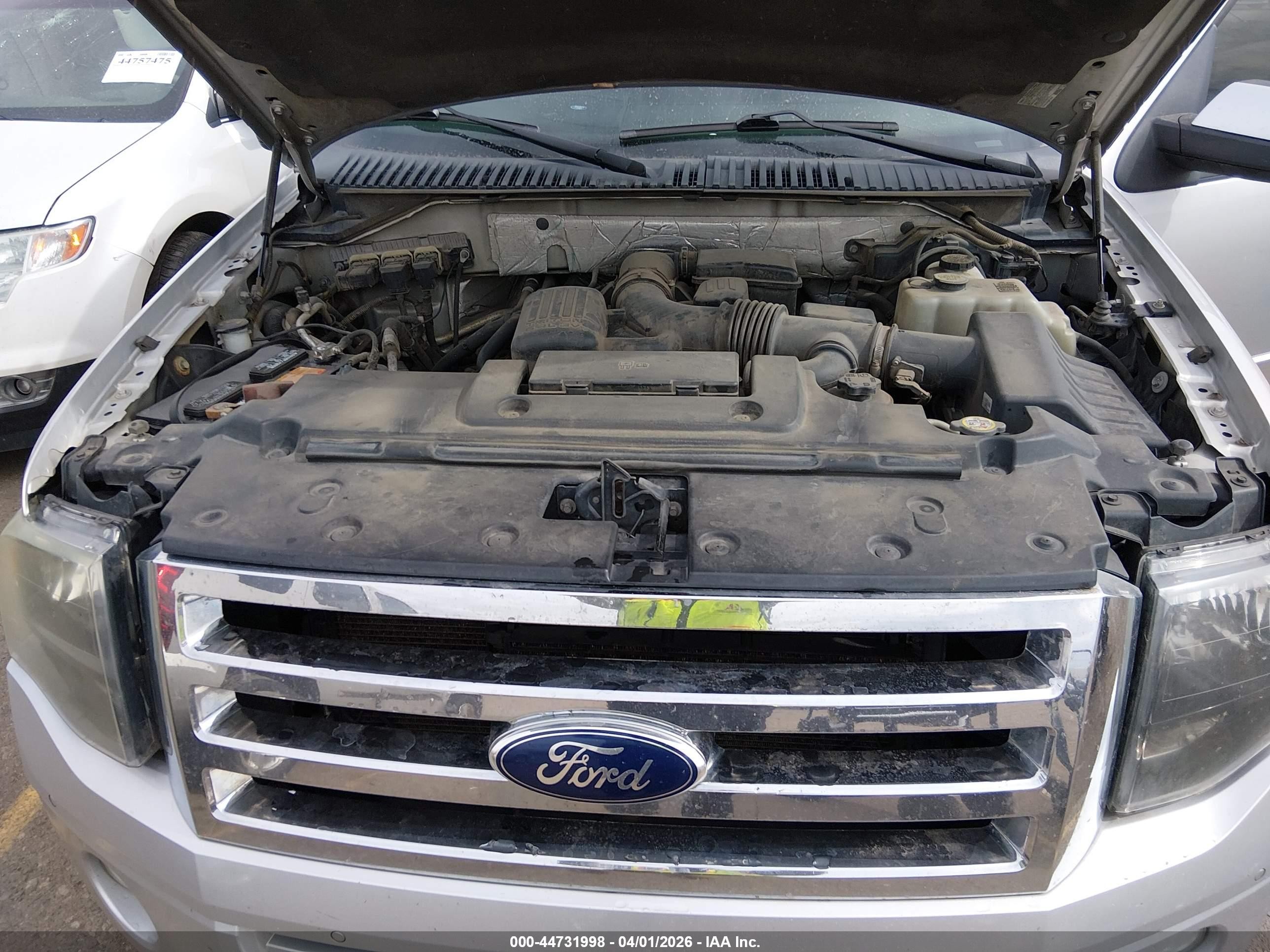 2014 Ford Expedition Limited Silver vin: 1FMJU2A5XEEF23837