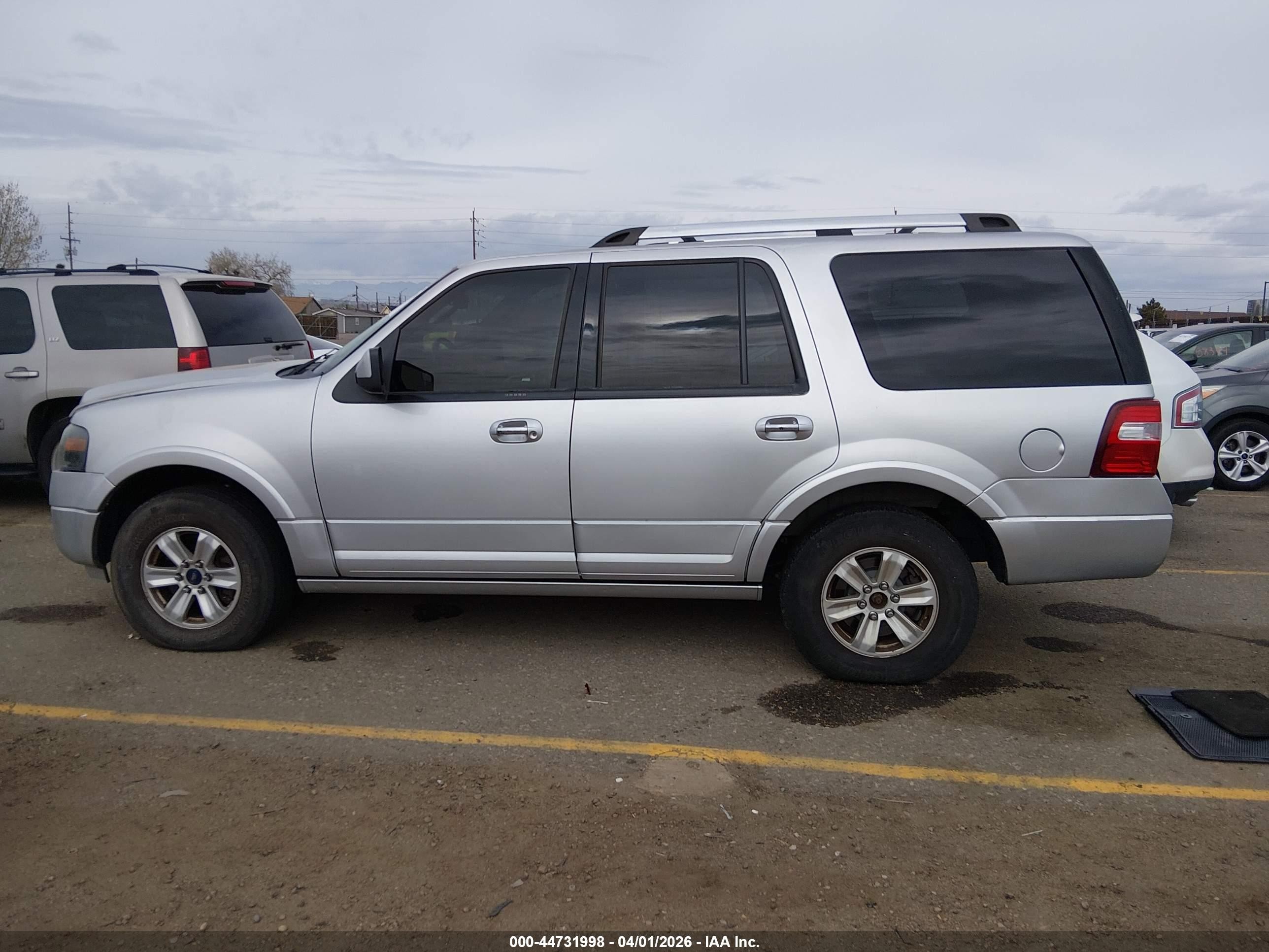 2014 Ford Expedition Limited Silver vin: 1FMJU2A5XEEF23837