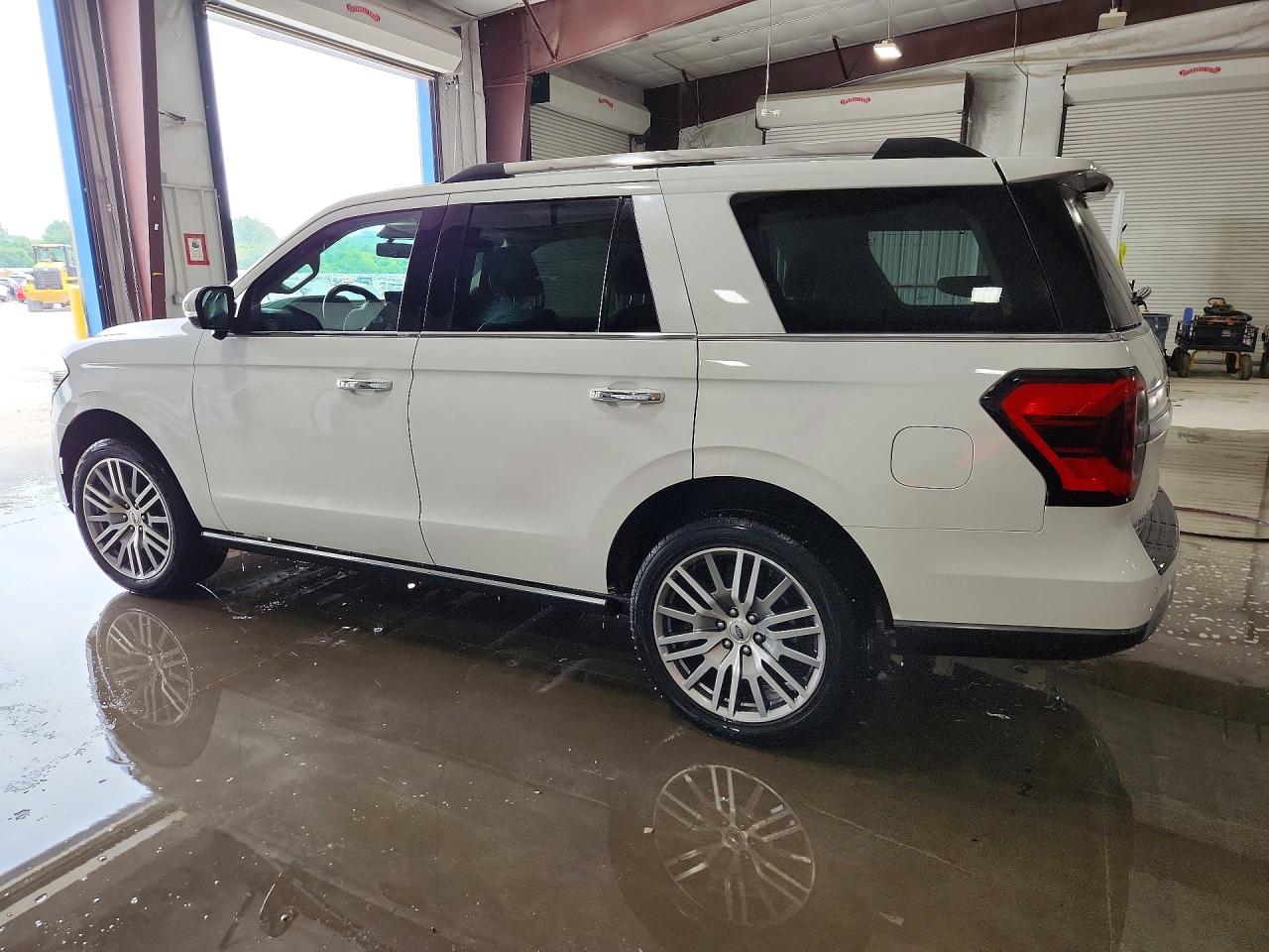 2023 Ford Expedition Limited White vin: 1FMJU2A82PEA62873