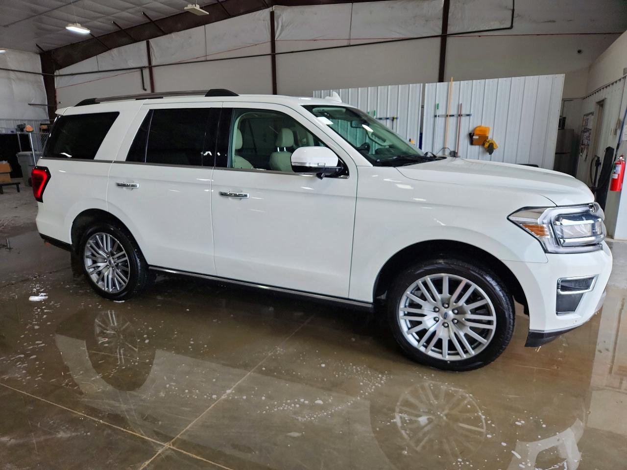2023 Ford Expedition Limited White vin: 1FMJU2A82PEA62873