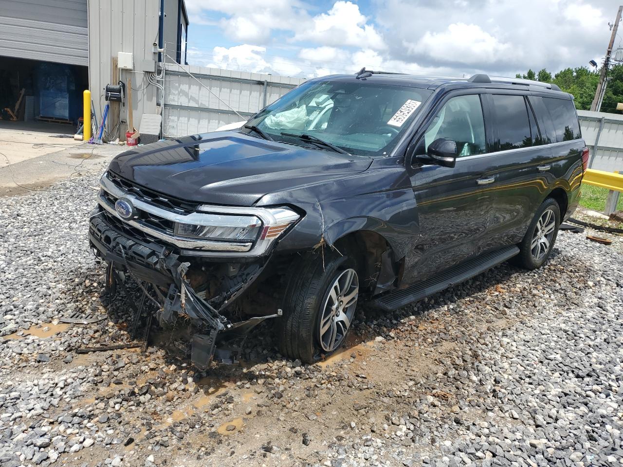 2024 Ford Expedition Limited Gray vin: 1FMJU2A8XREA65345 Damage: Left Front Fender, Dent(S) W/ Paint Dmg, > 12 Inches