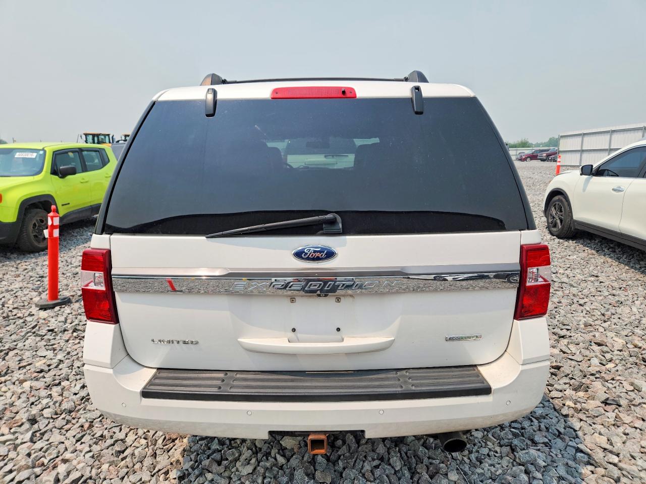 2015 Ford Expedition Limited White vin: 1FMJU2AT1FEF18798