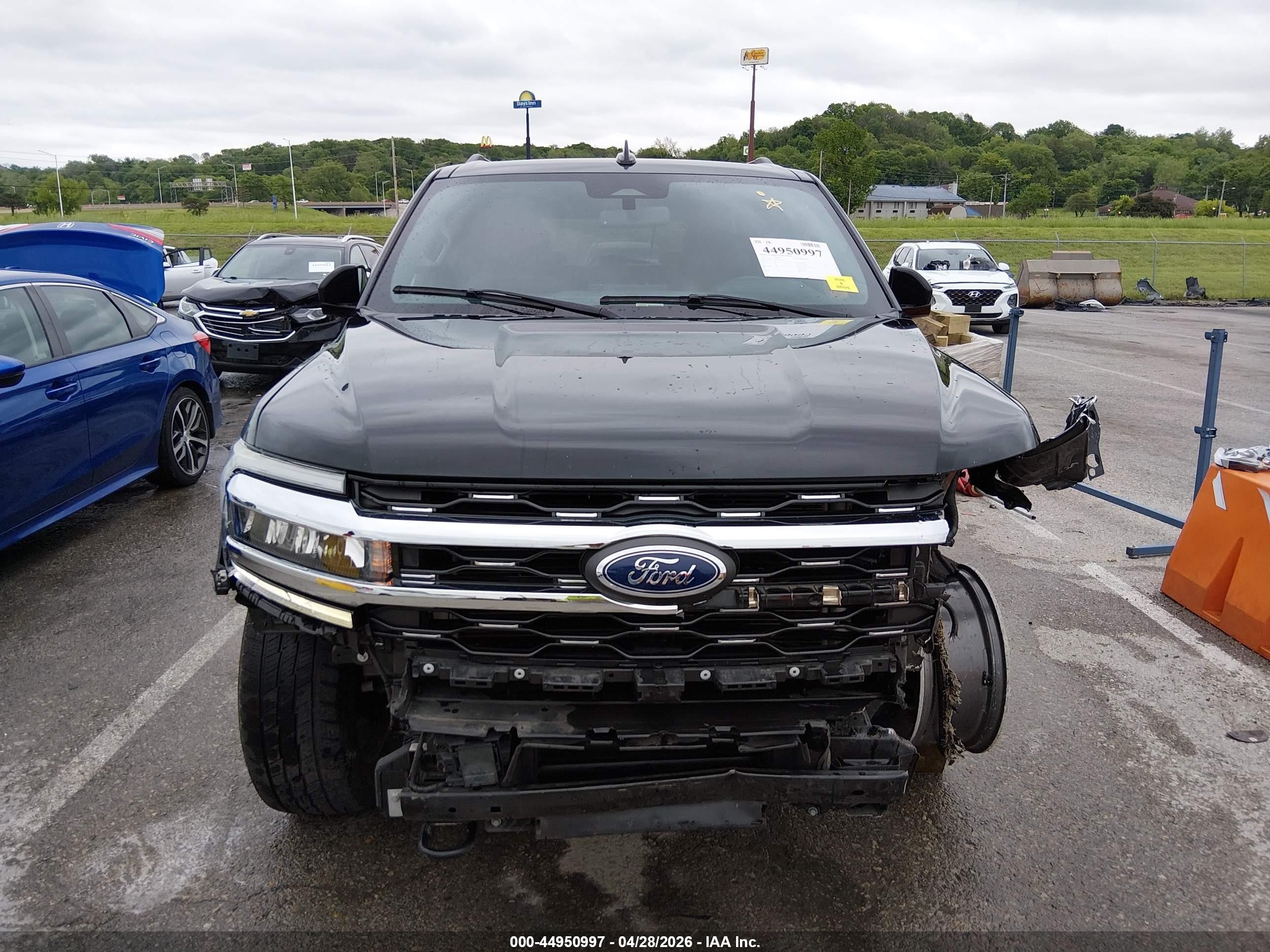 2022 Ford Expedition Limited Черный vin: 1FMJU2AT1NEA41658