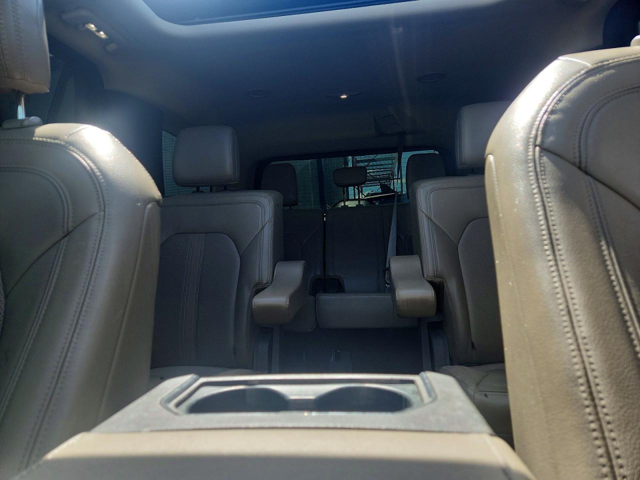 2020 Ford Expedition Limited Black vin: 1FMJU2AT3LEA25667
