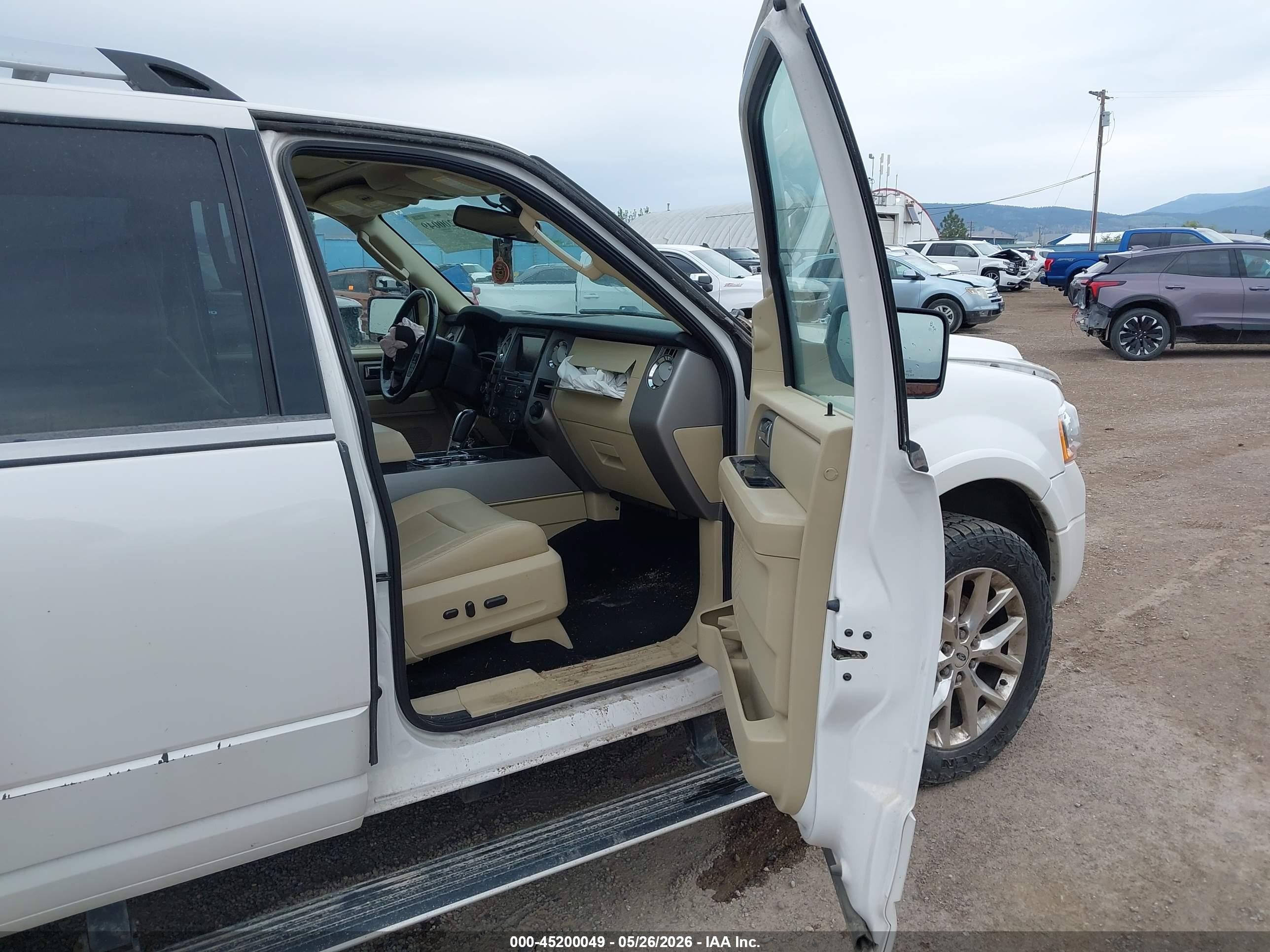 2015 Ford Expedition Limited Белый vin: 1FMJU2AT4FEF36289