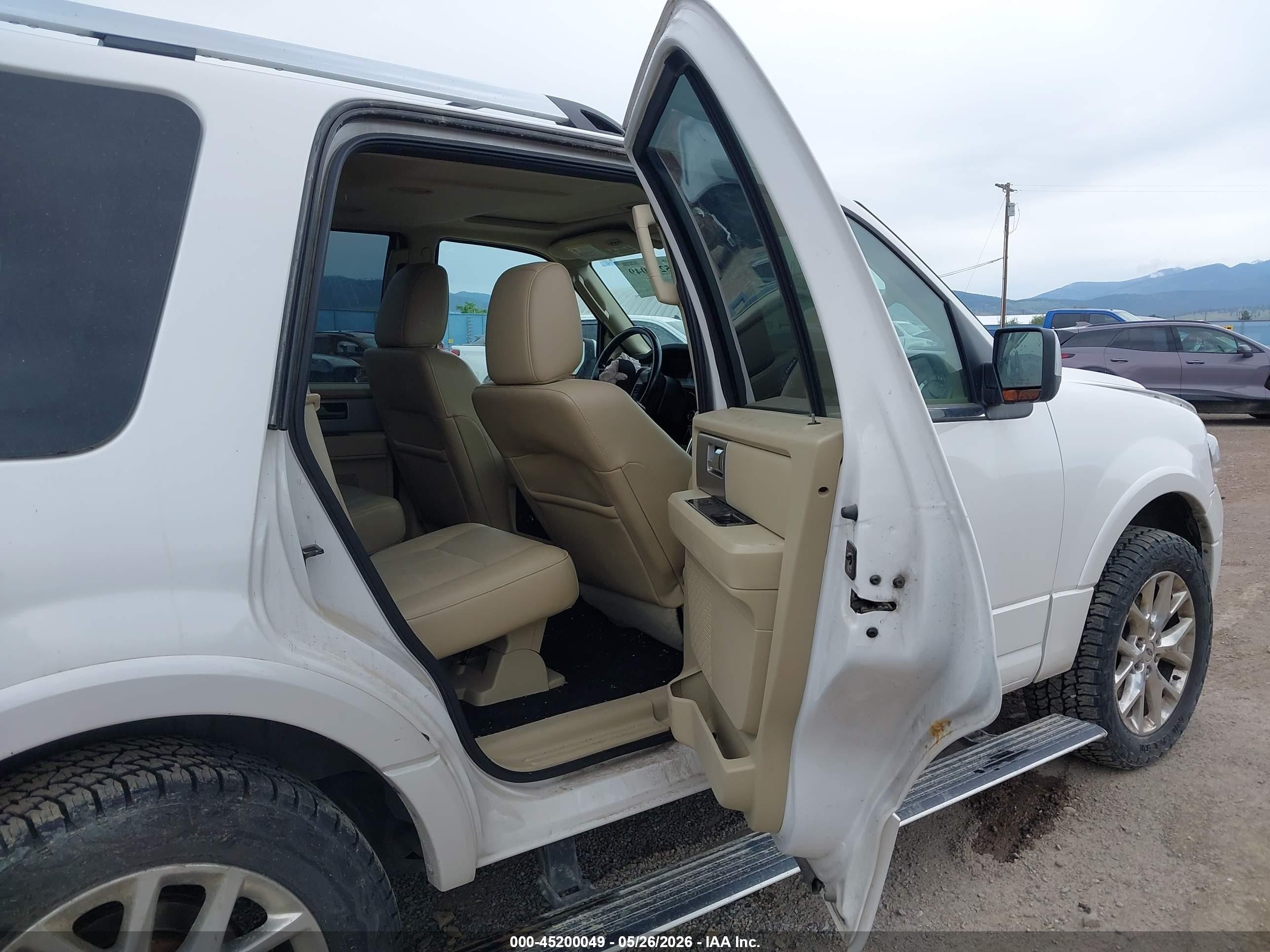 2015 Ford Expedition Limited Белый vin: 1FMJU2AT4FEF36289