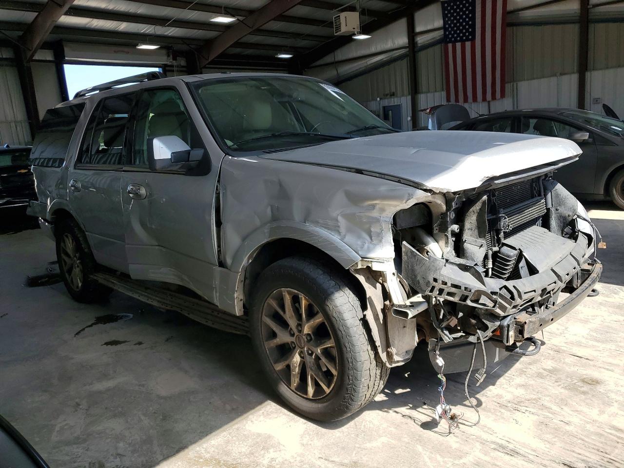2015 Ford Expedition Limited Silver vin: 1FMJU2AT6FEF02399