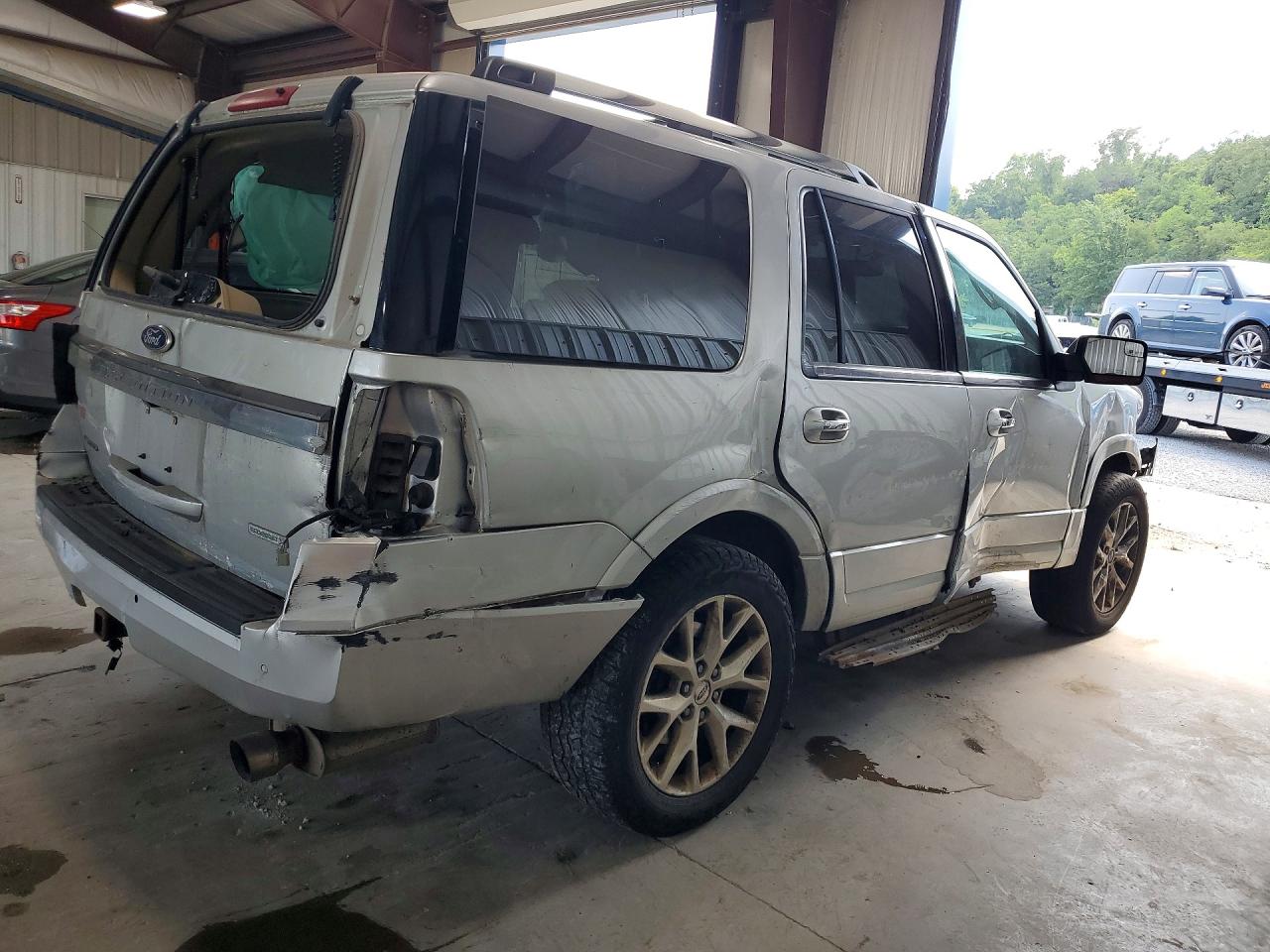 2015 Ford Expedition Limited Silver vin: 1FMJU2AT6FEF02399
