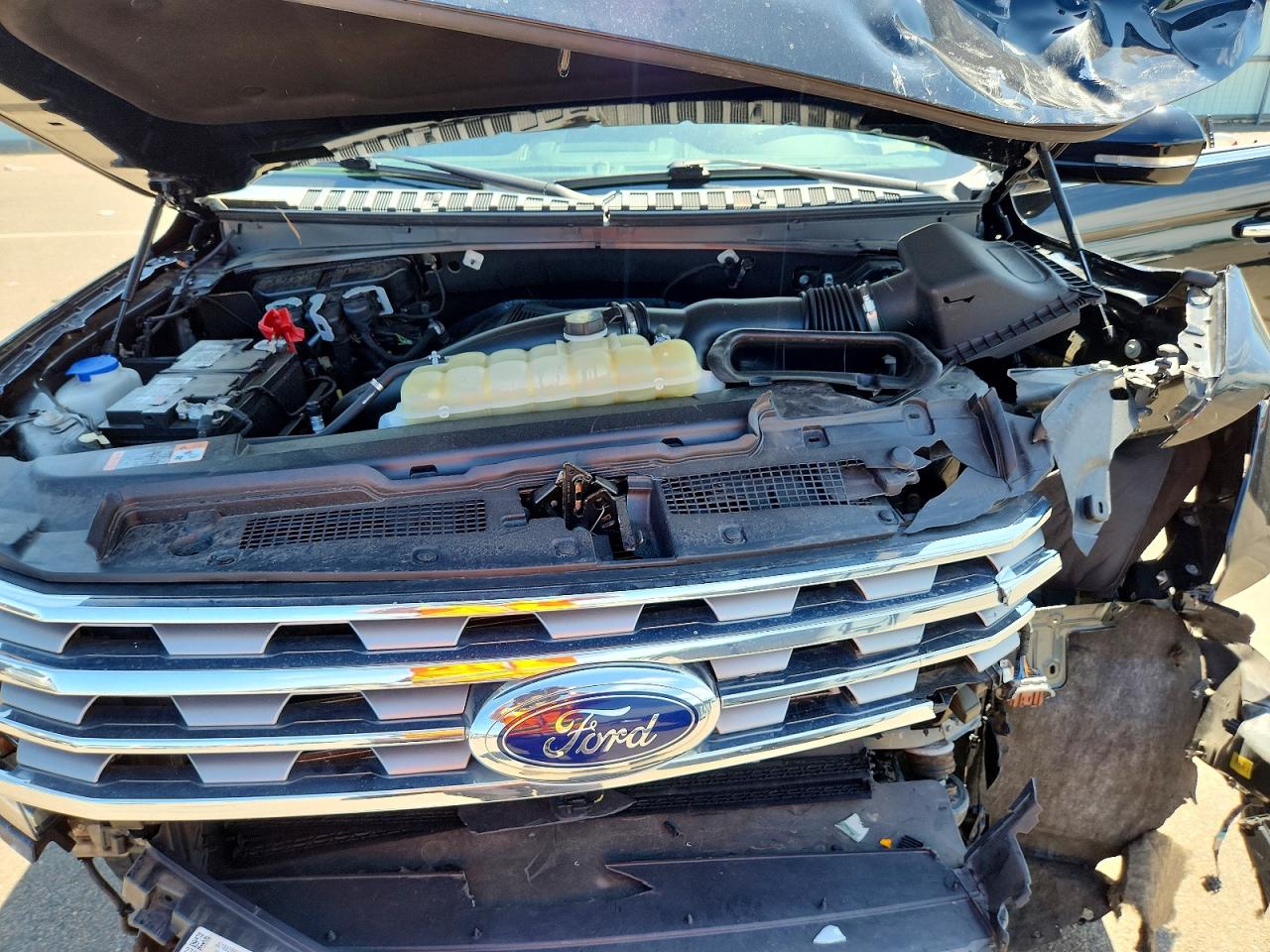 2020 Ford Expedition Limited Черный vin: 1FMJU2AT6LEA81828