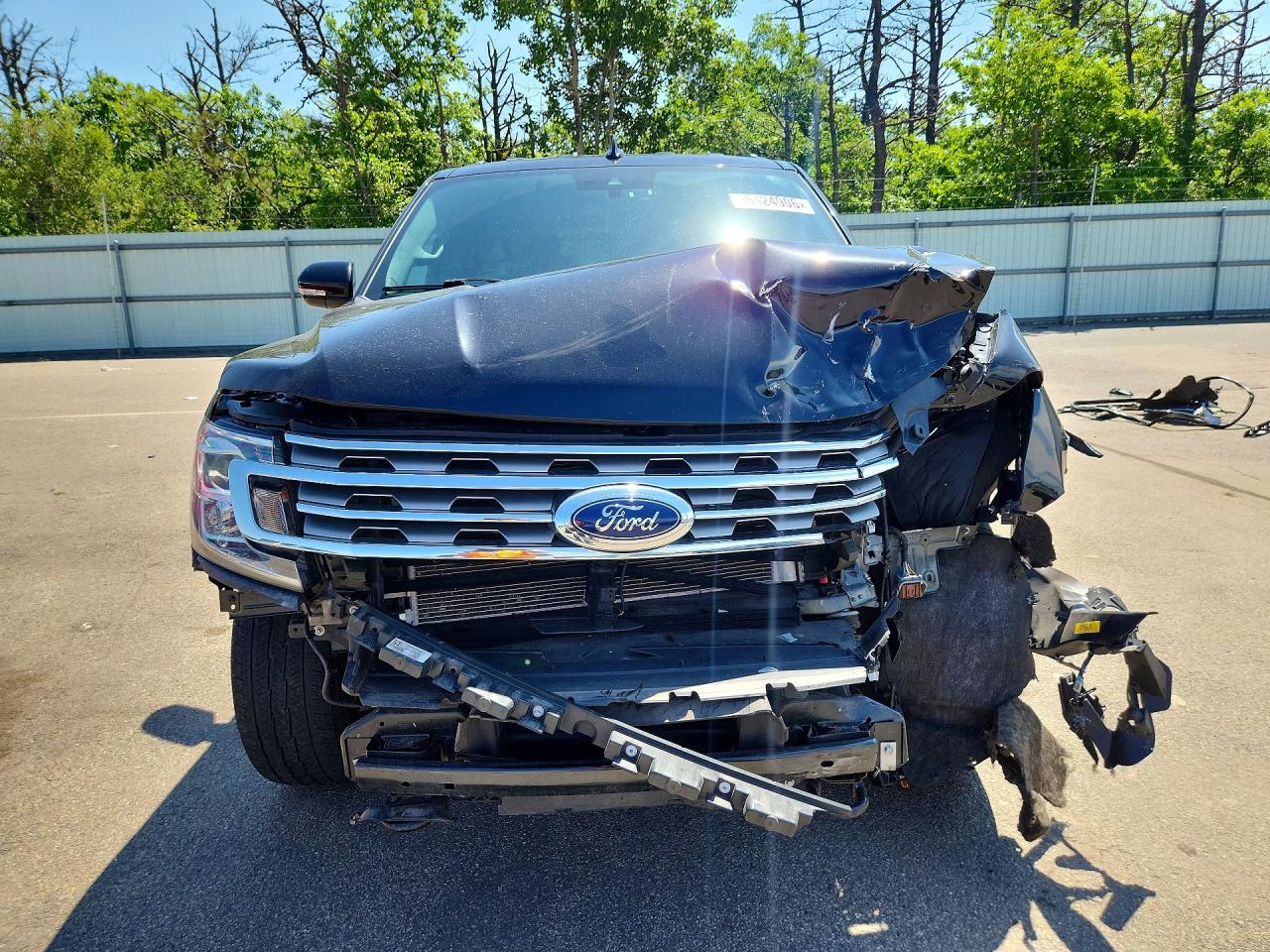 2020 Ford Expedition Limited Черный vin: 1FMJU2AT6LEA81828