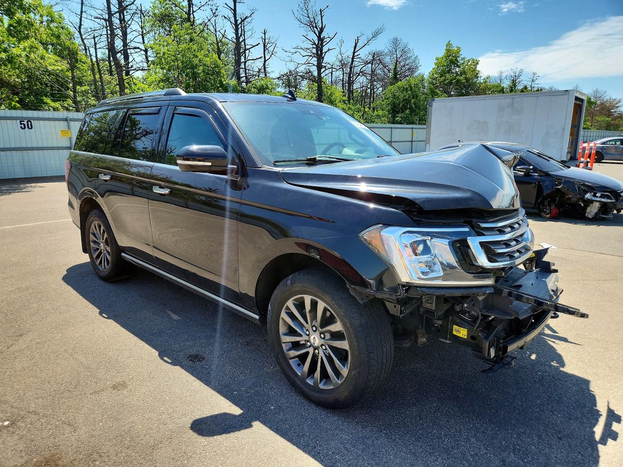2020 Ford Expedition Limited Черный vin: 1FMJU2AT6LEA81828