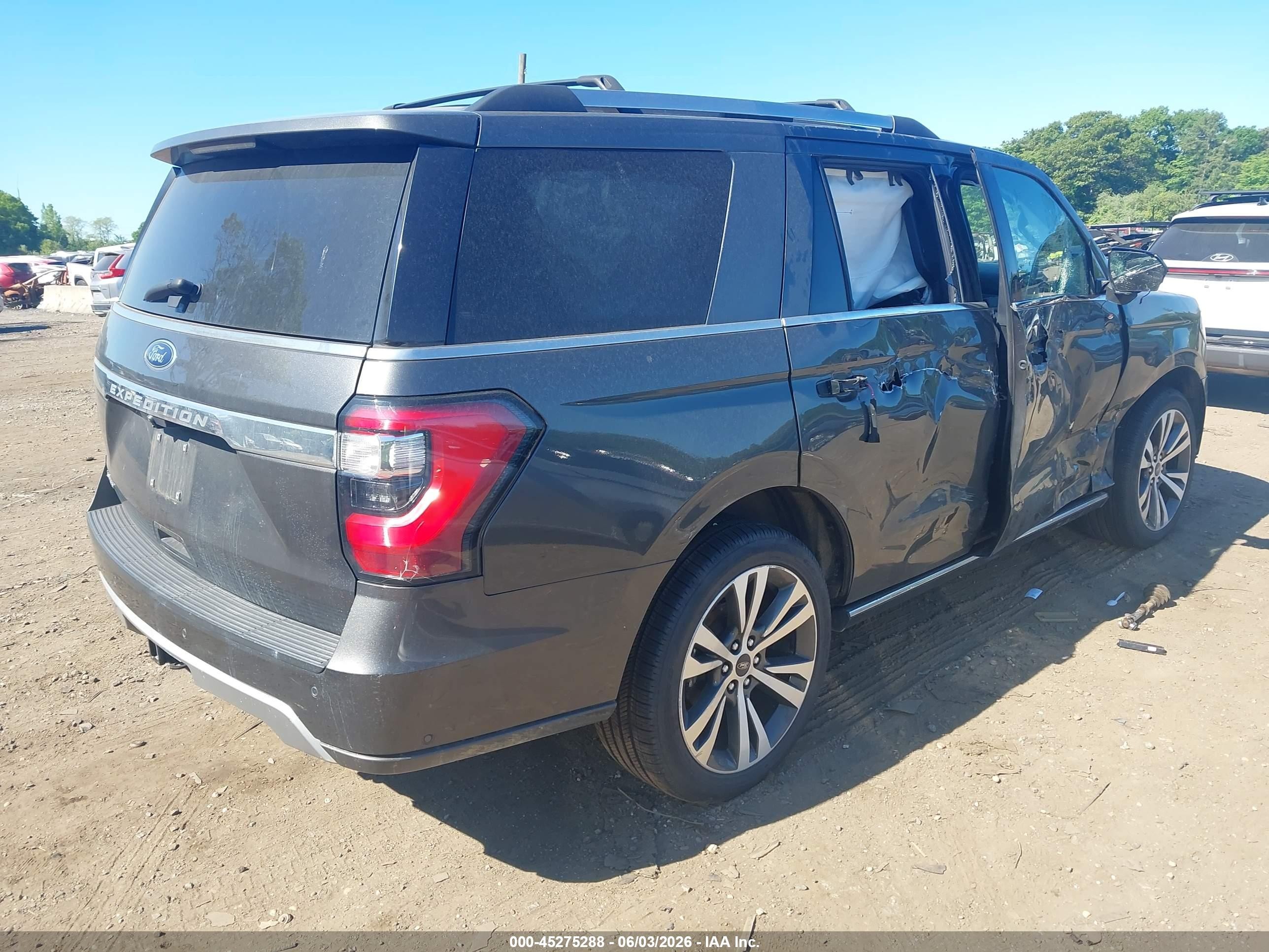 2021 Ford Expedition Limited Black vin: 1FMJU2AT7MEA42974