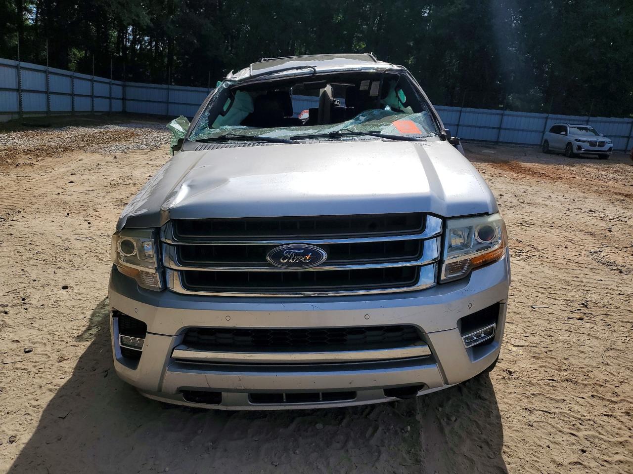 2015 Ford Expedition Limited Silver vin: 1FMJU2AT9FEF31413