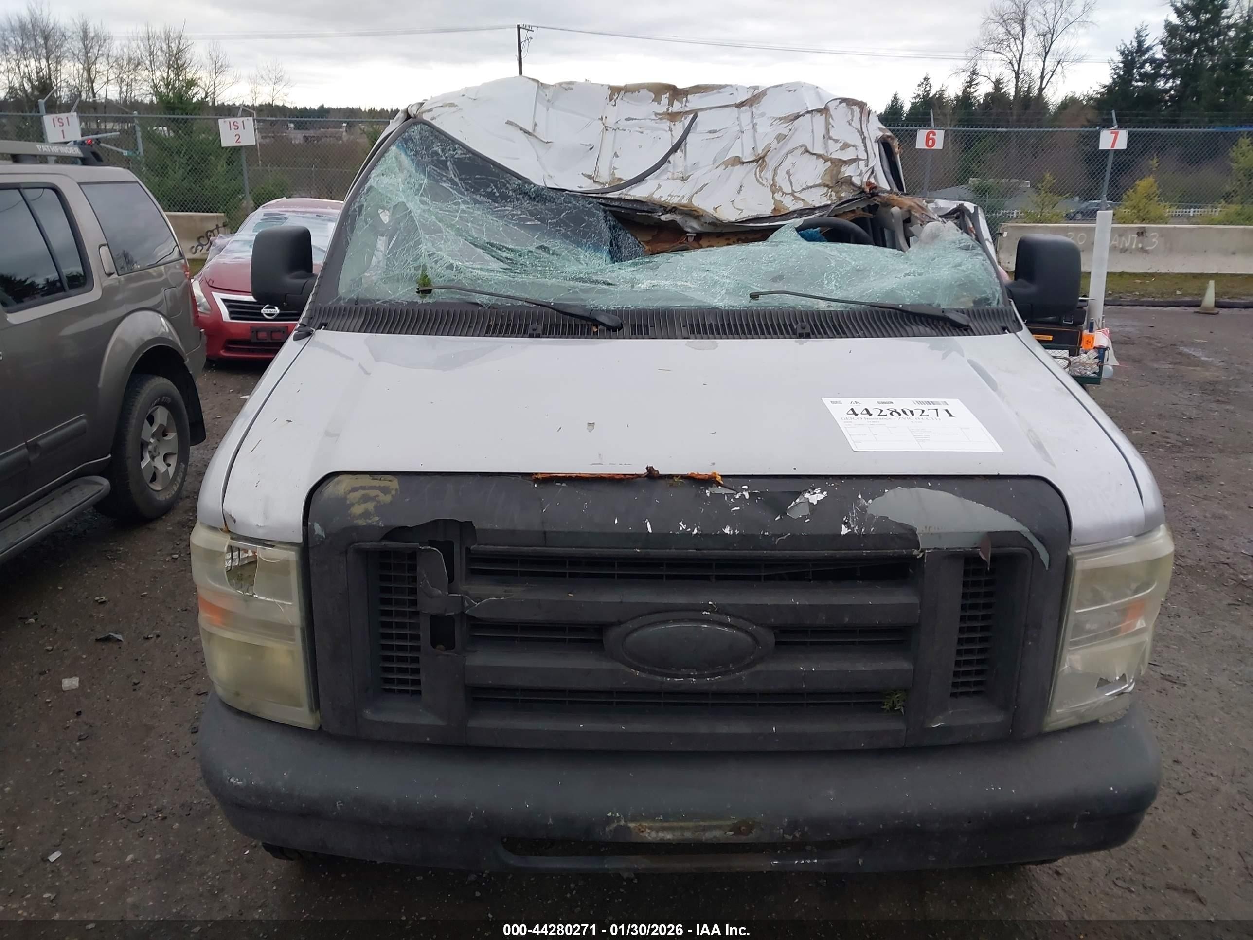 2008 Ford E-150 Xl/xlt Silver vin: 1FMNE11L48DA59039