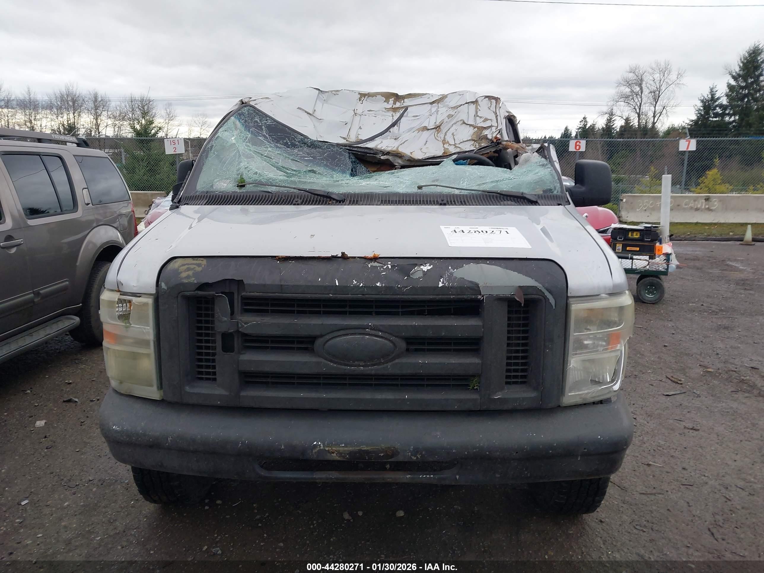 2008 Ford E-150 Xl/xlt Silver vin: 1FMNE11L48DA59039