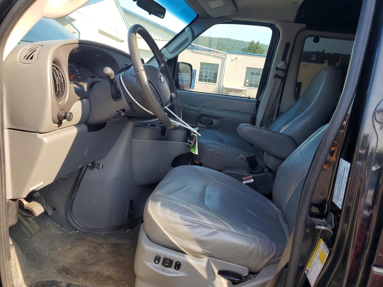 2007 Ford Econoline E150 Wagon Black vin: 1FMNE11LX7DA70142