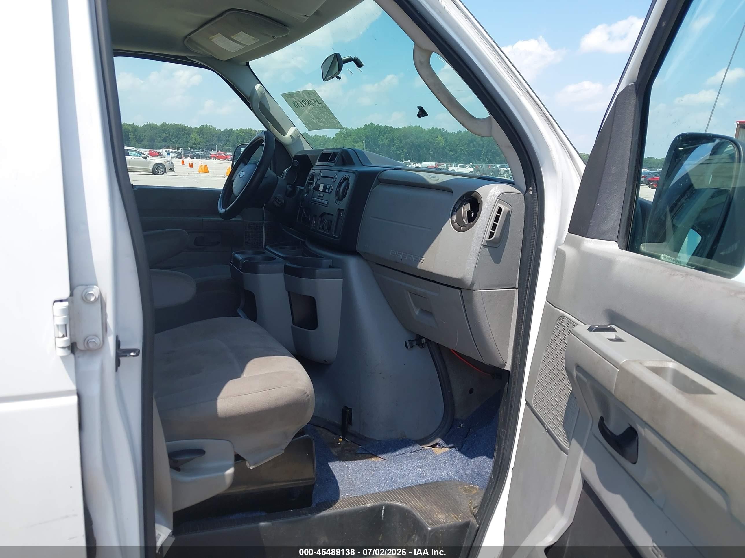 2013 Ford E-150 Xl/xlt White vin: 1FMNE1BL3DDA71708