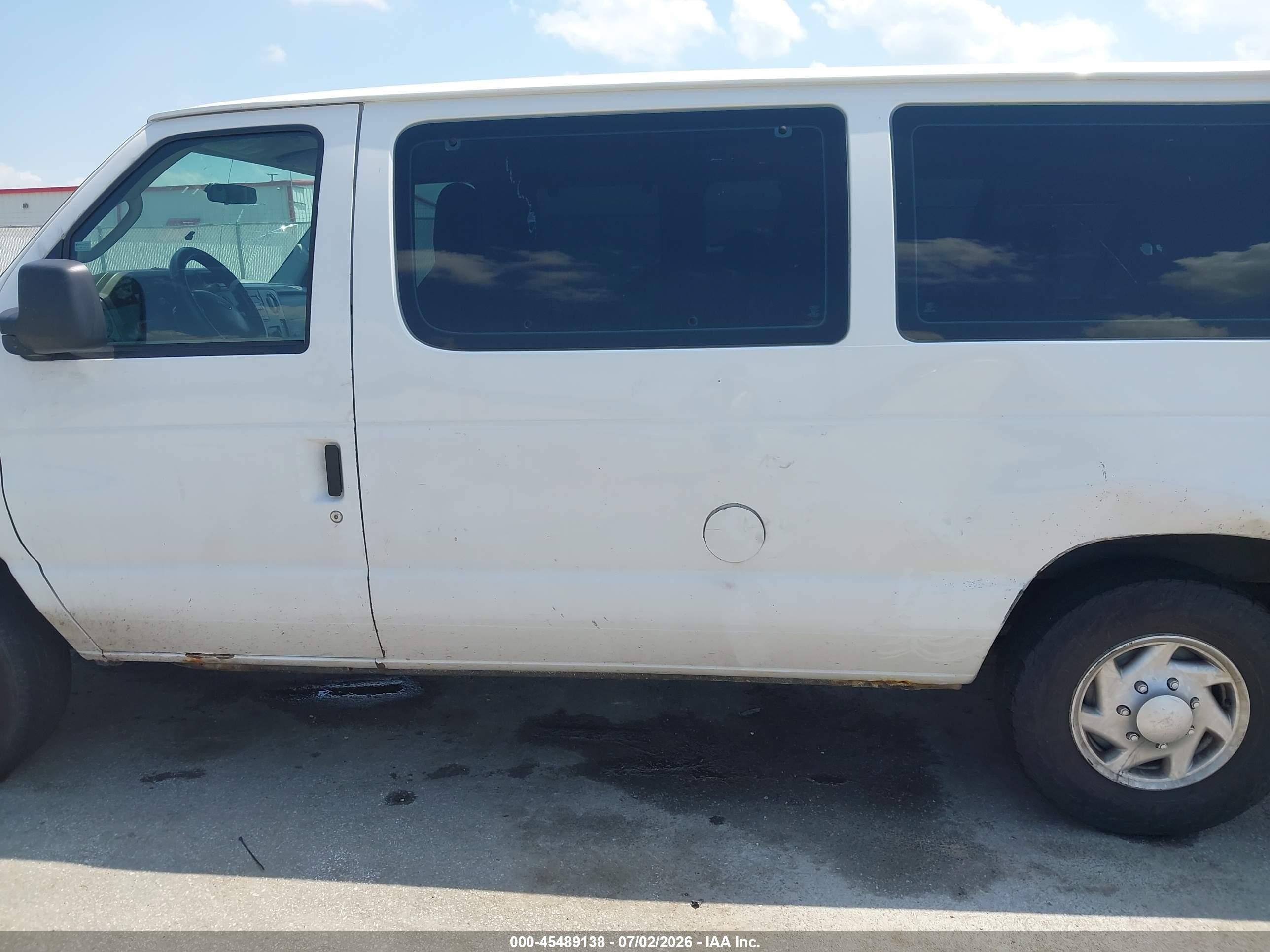 2013 Ford E-150 Xl/xlt White vin: 1FMNE1BL3DDA71708