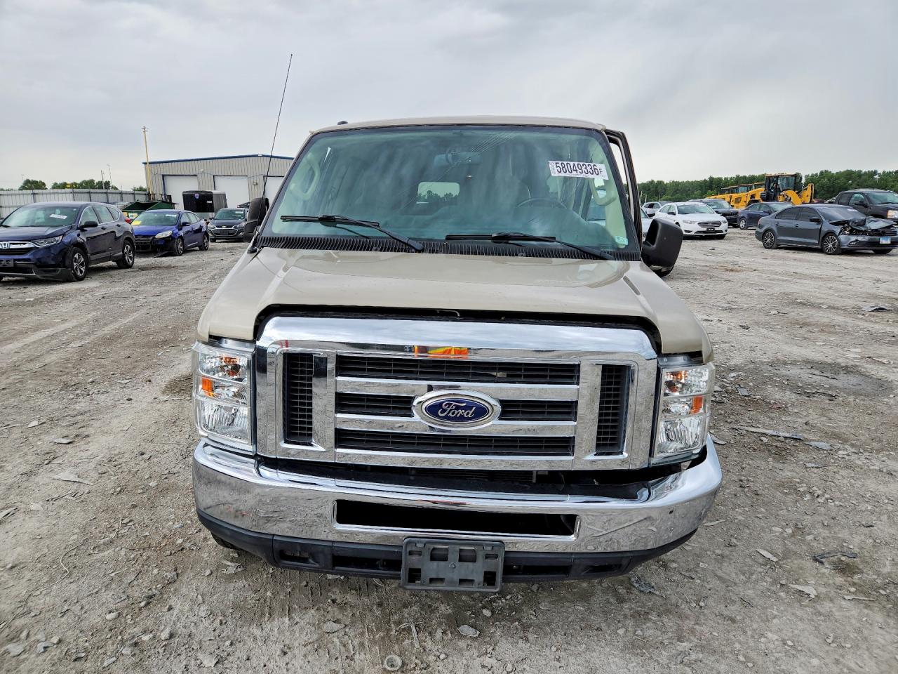 2014 Ford Econoline E150 Wagon Tan vin: 1FMNE1BL4EDA66325
