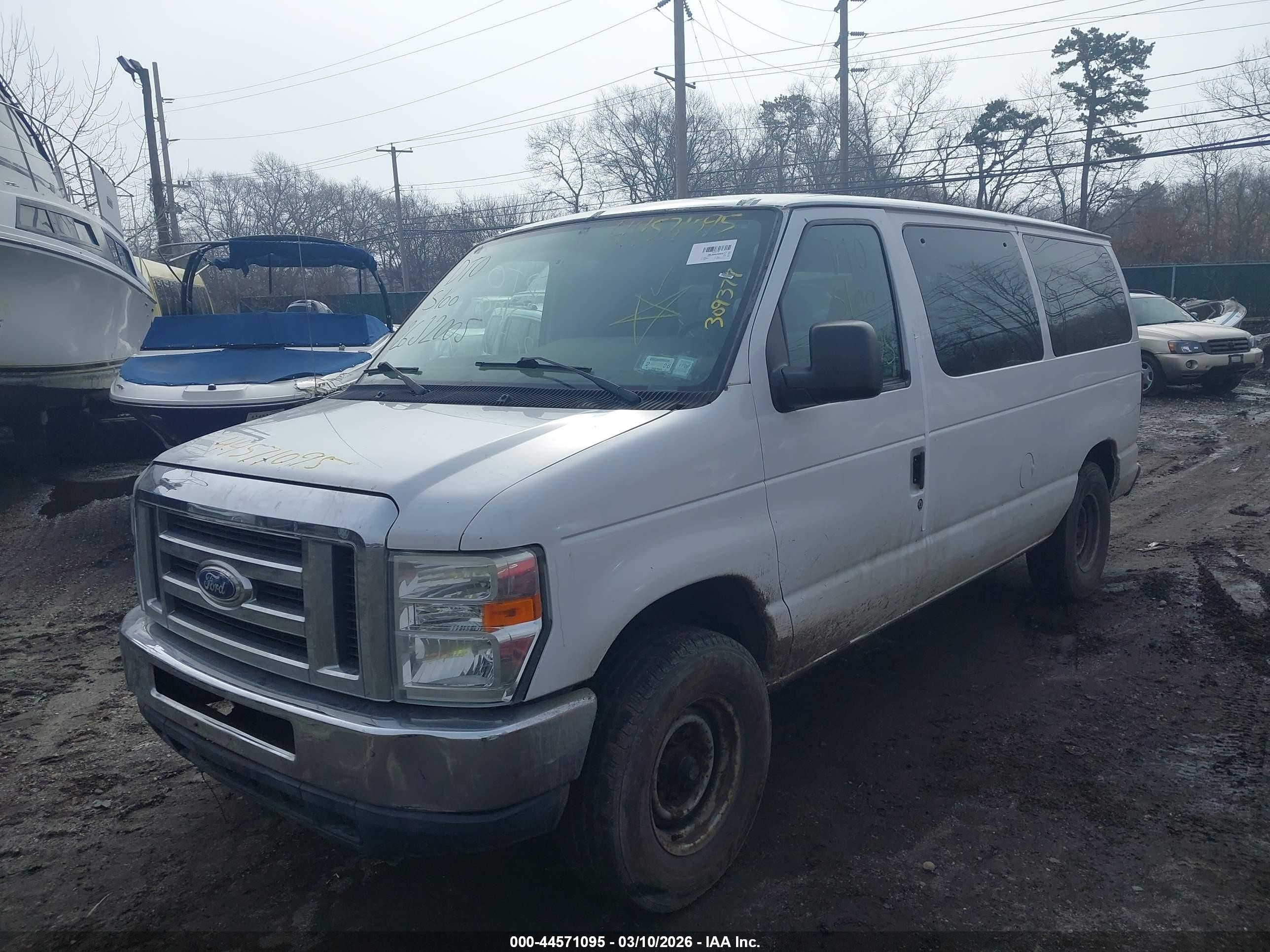 2013 Ford E-150 Xlt White vin: 1FMNE1BL9DDA91347
